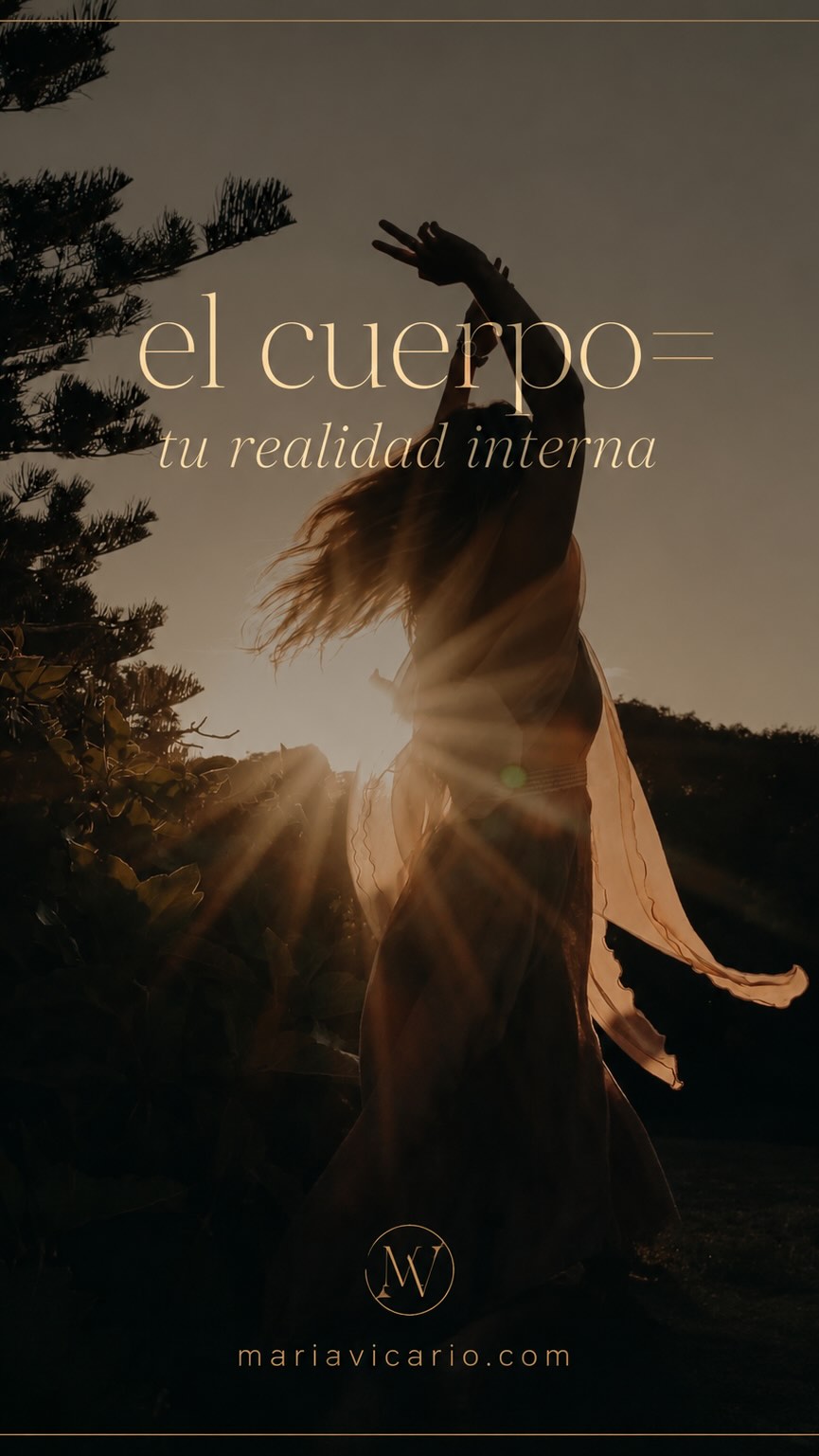 Esperamos ver resultados afuera para confirmar nuestra evolución personal o profesional.
Pero el verdadero cambio aparece primero en la BIOLOGÍA.
👉🏼Antes de que cambie tu realidad, cambia tu estado interno y tu manera de percibirla.
Eso fue lo que vivió una de ustedes dentro de LA PATRONA:
✨ Descansó mejor.
✨ Salió del estado de alerta constante.
✨ Aumentó su seguridad interna.
✨ Mejoró su motricidad fina y hasta cambió su letra.
✨ Decidió desde la calma y la certeza.
✨ Luego cambiaron su estilo de vida y sus ingresos.
🧬 La biología mostró primero lo que la realidad confirmó después.
Porque cuando cambia la identidad, el cuerpo da evidencias.
Y cuando el cuerpo cambia, la vida también.
Eso es Reprogramación Neurofisioemocional.
Si buscaste elevar tu vida desde un cuerpo drenado y una mente agotada, podemos trabajar juntas para que tu nueva vida se revele, y quien sabe…quizás te sorprenda y vivas más de lo soñado.
💌 Escribime por DM y vemos cuál es el mejor espacio para vos.
Con amor, poder y Consciencia
Maria Vicario
Creadora del Método REPRO®️
Reprogramación en 4 niveles: mental, emocional, somática y sistémica.
#lapatronarepro #autoconocimiento #desarrollopersonal #neurocoaching
