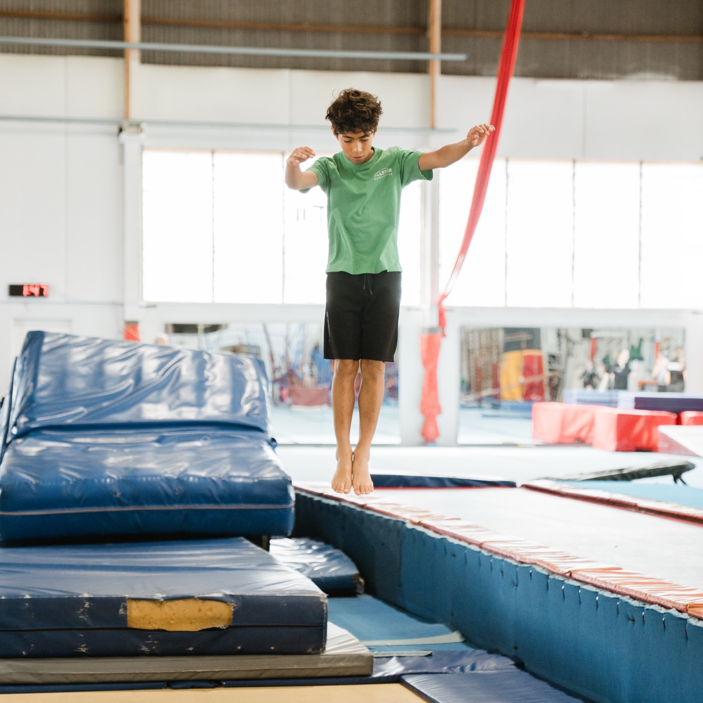 Bounce higher and flip further! Come try our Bounce lab and ninja classes.
#trampolín #gymnastics #allstargymnastics