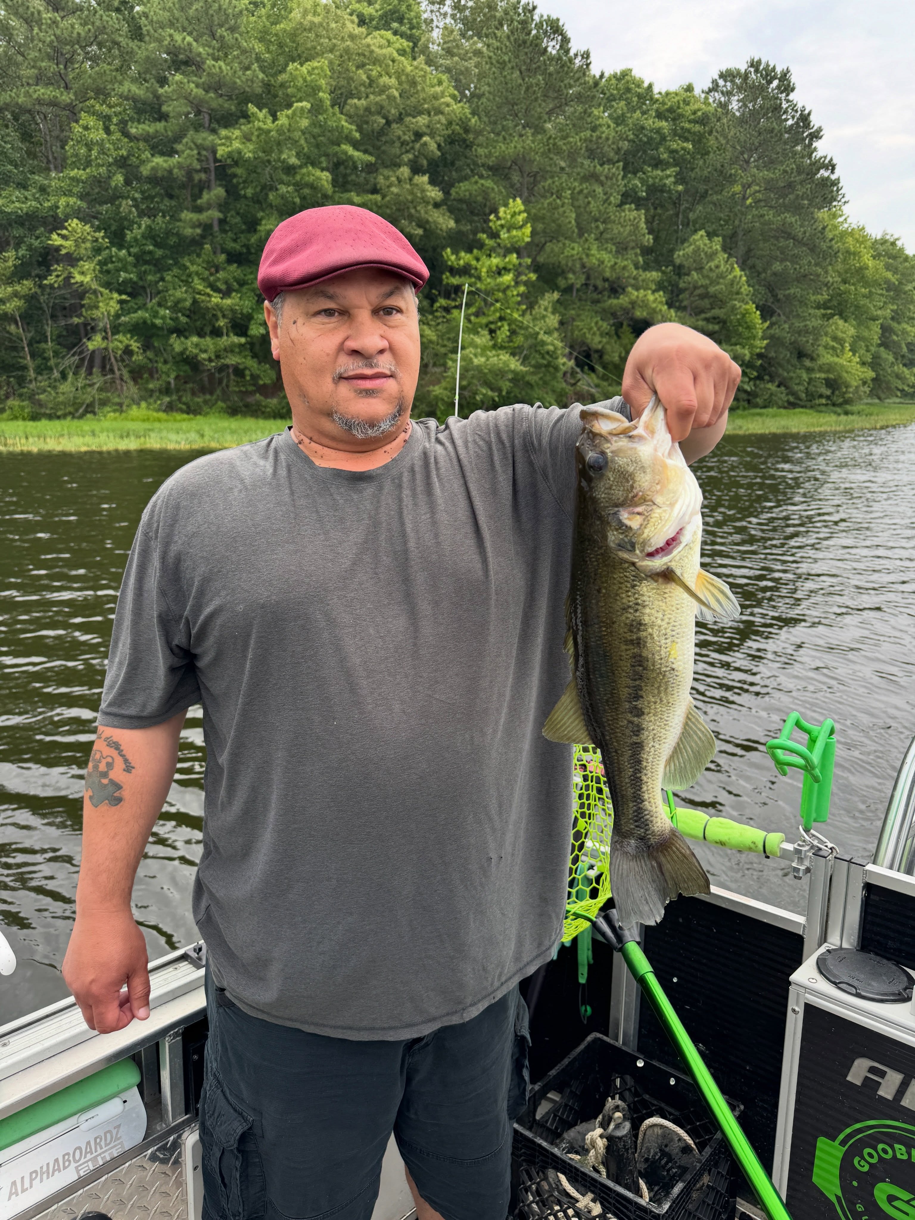TRIPLE-UPS on Lake Chesdin! 🎣🔥
A huge thank you to Harold, Eric, and Ken who made the trip down from Waldorf, MD, and absolutely filled the cooler with slab crappie, white perch, and some chunky largemouth! That summer fish fry is going to be legendary. 🍽️
Want to see how we did it? Check out the full fishing report for the exact depth and tactics we used:
👉 https://www.goobertimeguideservice.com/post/summer-crappie-and-multi-species-action-lake-chesdin-fishing-report
Summer dates are filling fast—visit our website to book your trip!