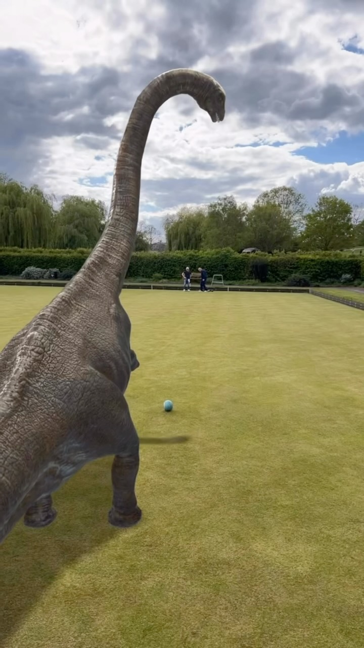 RIP Sam Neill
Why do the good ones go too soon?
This is a silly reel I made last year using footage from the classic Jurassic Park. If dinosaurs were still around they’d be playing bowls and I reckon Sam Neill would love them too.
#ripsamneill #lawnbowlsforlife #jurassic_park