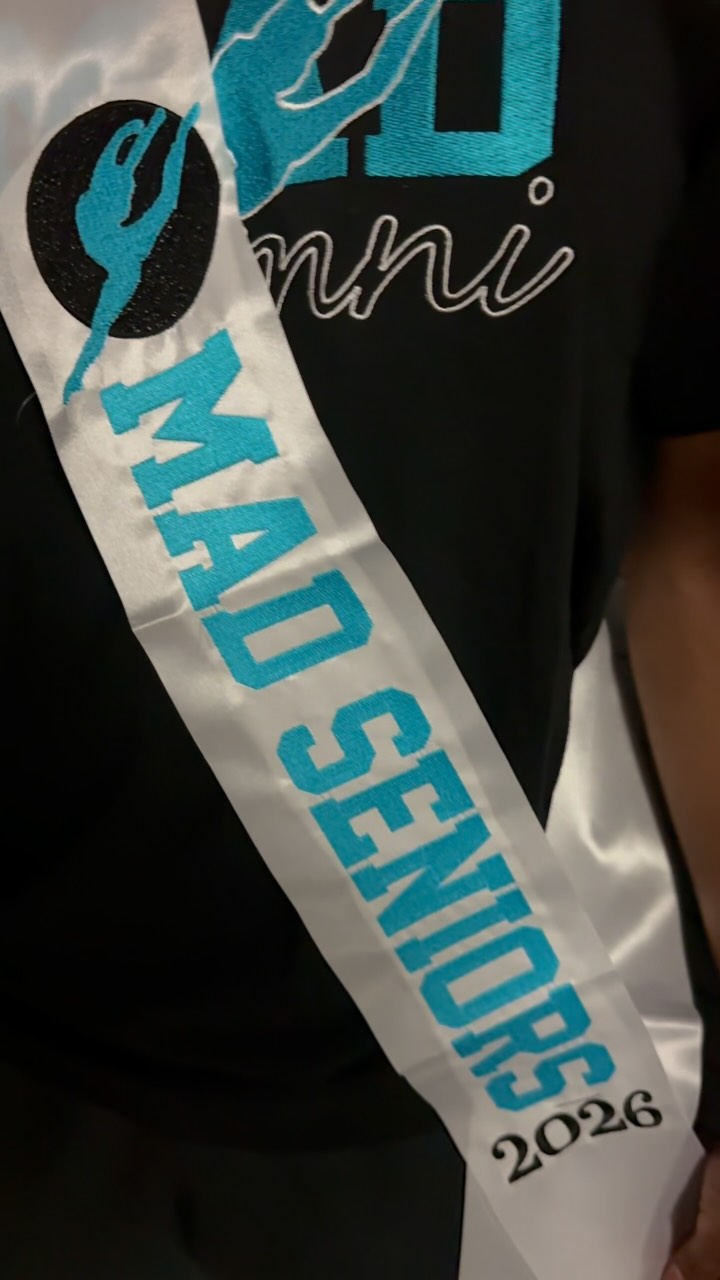 Before the show started, we stopped.
Crowns. Sashes. A shirt that says where theyāve been.
The studio has a way of marking the moments that matter, and this one mattered. The last time theyāll hit the stage as MAD students.
The stage comes later. This was for them. #MADseniors