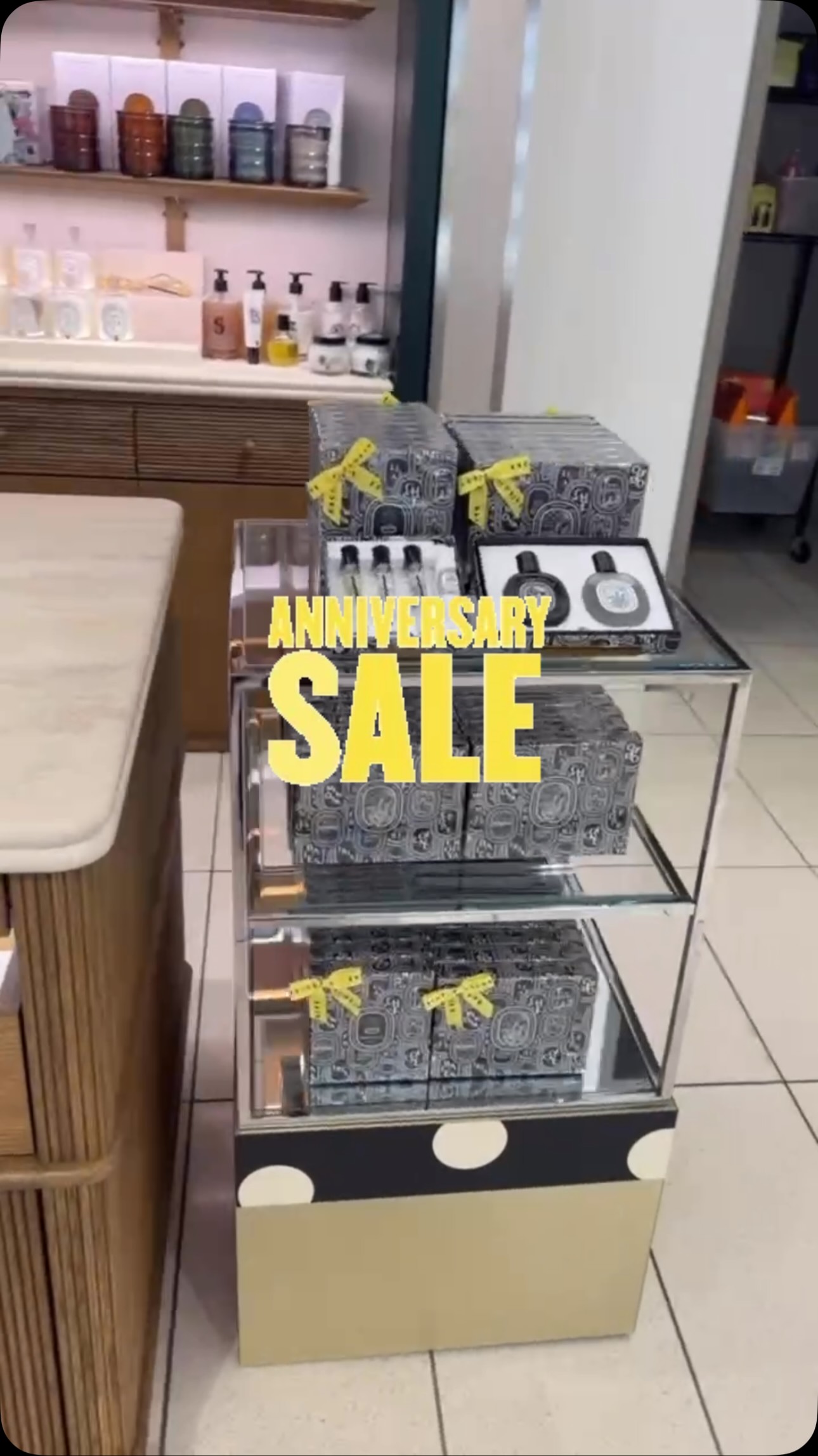 The Nordstrom Anniversary Sale is on! The sale runs from July 18 to August 9.
If you are a Nordstrom credit card holder, you can shop Early Access right now.
Sale is open to the general public on July 18.
Go in store and ask for @julie808nord and she will be able to help you!
#nordstrom #hawaiishoptillyoudrop #nordstromalamoana #anniversarysale