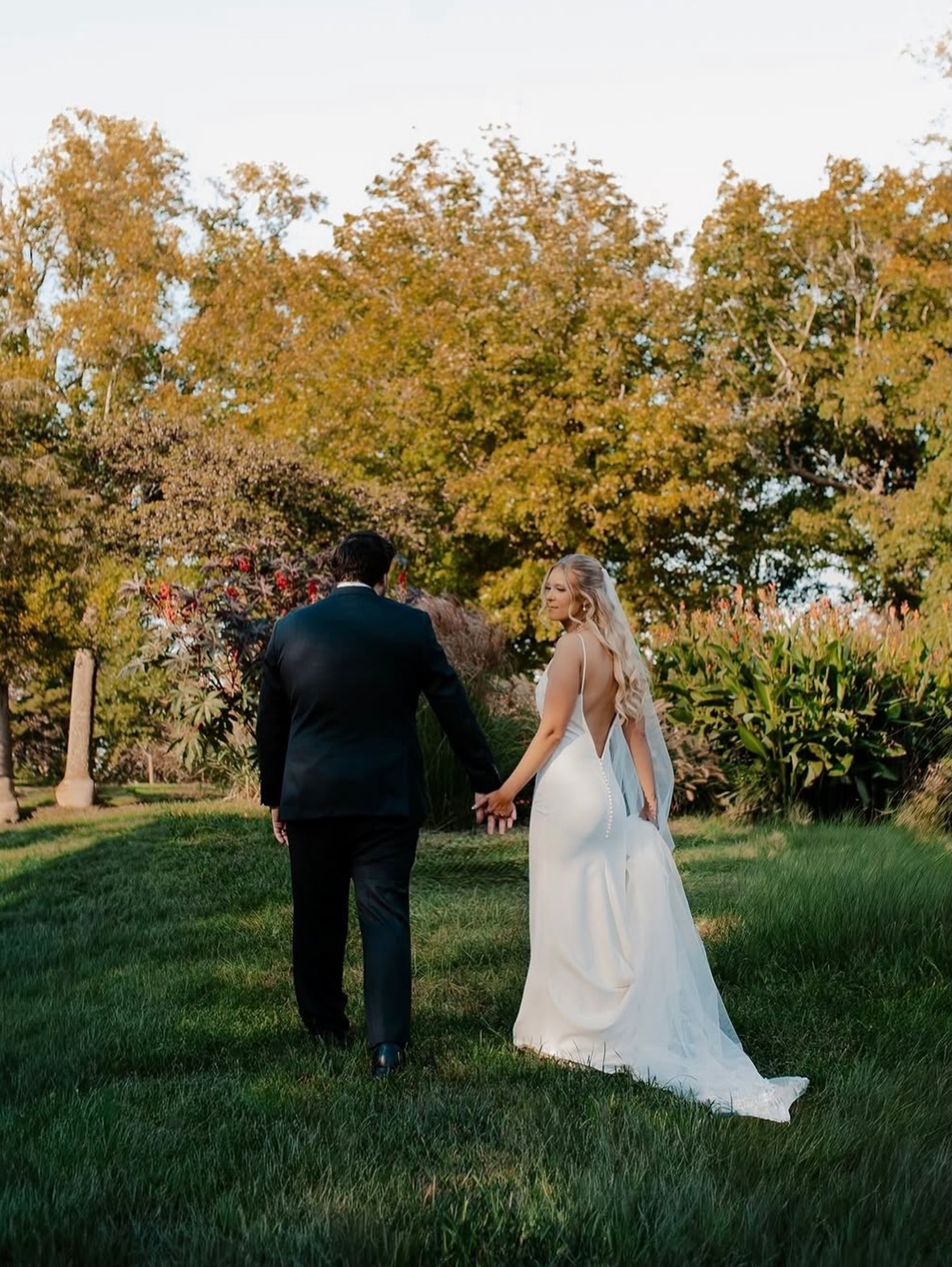 There’s a rumor going around…
If you get your dress at Sample & Soiree, your in-laws suddenly become easy to please. We cannot confirm nor deny the legitimacy 🤗