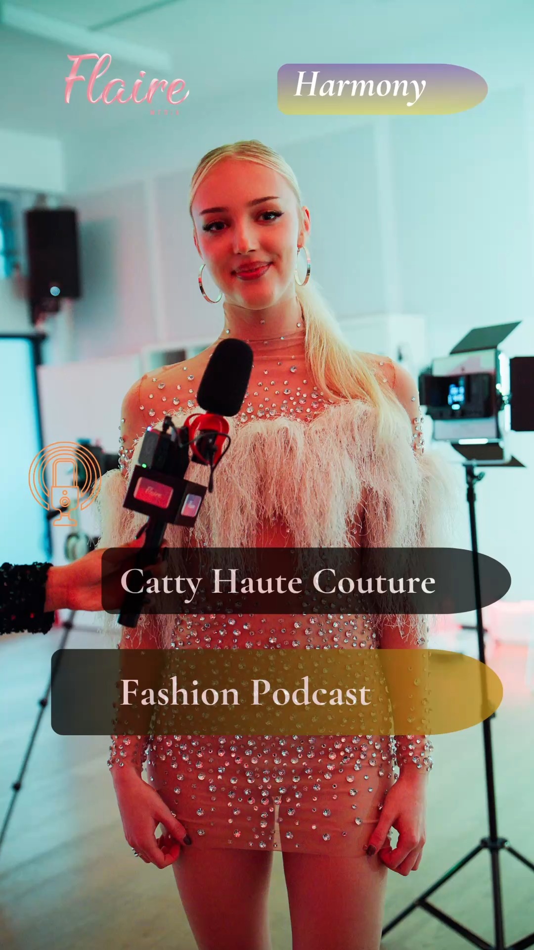 ✨ CATTY Haute Couture Model @harmony__gracee chats with Flaire at the Catty Haute Couture Fashion Podcast in Sydney, sharing her highlights from the event and her excitement for the future of the brand. With founder and designer @catty.vo.dolla continuing to push creative boundaries, Catty Haute Couture is shaping a bold and distinctive vision for fashion. Watch this for Harmony's insights into an inspiring day of style and creativity.
@flairezine be.uniqu3 @catty.vo.dolla @aoukka.d.lual @bbyysez 🎥 @vivek.dasgupta
#flaire #cattyhautecouture #sydney #australia #fashionpodcast