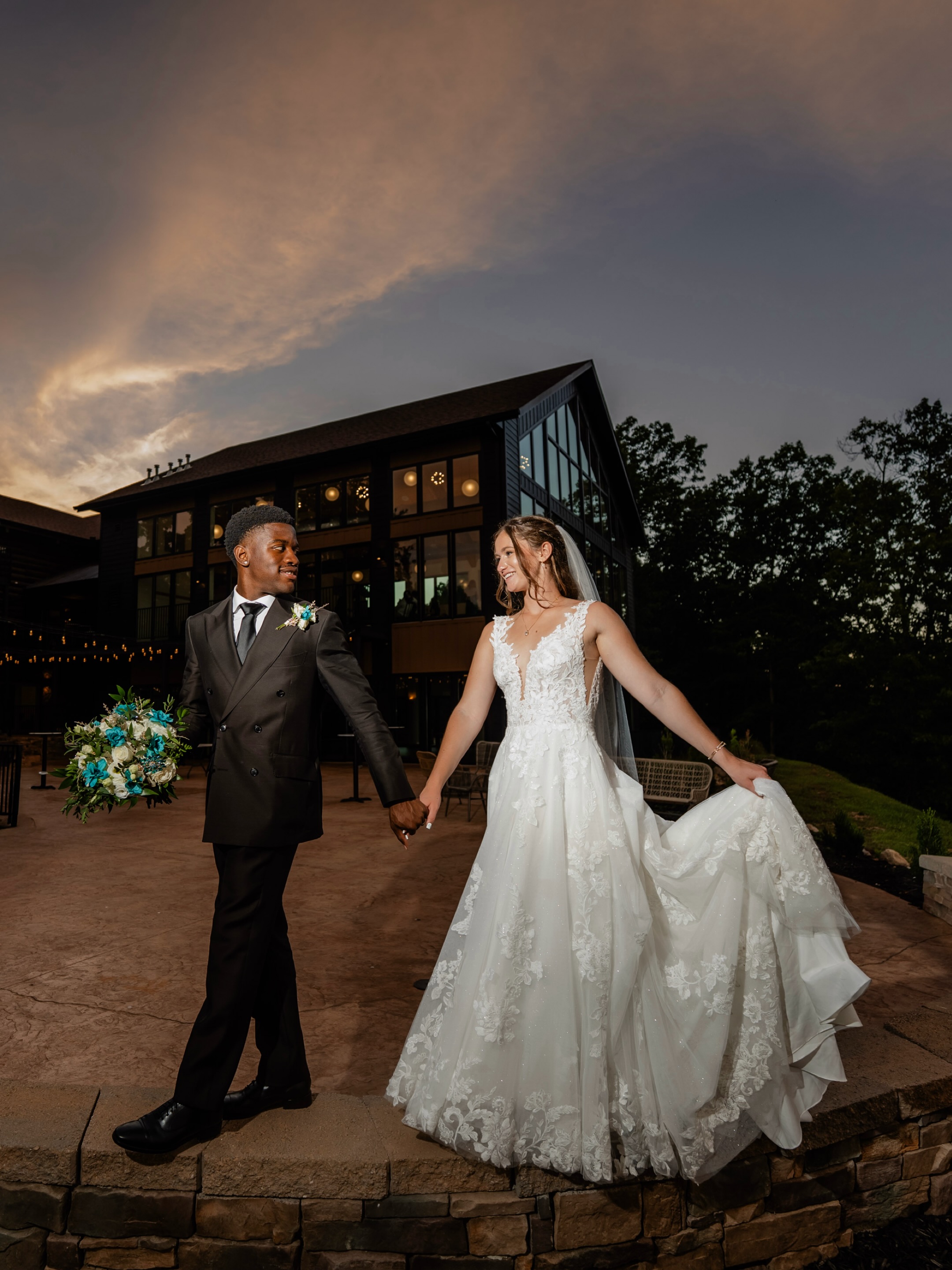 KJ & Elise | 7.11.26
Two of the kindest, most genuine people I’ve ever had the pleasure of meeting… who just happened to meet in a boxing ring!
From exchanging punches to exchanging vows, their story is one you’ll never forget. Elise, a two-time National Boxing Champion, and KJ, both proudly serving in the U.S. Air Force, have built a relationship rooted in strength, commitment, and unwavering love.
Surrounded by incredible family and friends, they celebrated at one of the most beautiful venues overlooking Table Rock Lake—a perfect backdrop for an unforgettable day.
Congratulations, KJ & Elise!
Wishing you both a lifetime of adventure, laughter, and love. 🥊❤️🇺🇸
Venue @glasshausweddings
Planner Kelli Wasson
Florist @rosewoodeventfloral
Videographer @shot_by_tuck
DJ @liveeventsmissouri
Makeup @missychudy
Catering @glasshausweddings
Cake @cfcakedesign
Gown @normansbridal
Bridesmaids dresses @azaziebridal
Groom @suitsupply
Groomsmen @theblacktux
#missouriwedding
#missouriweddingphotographer
#bransonwedding
#missouriweddingvenue
#kcweddings