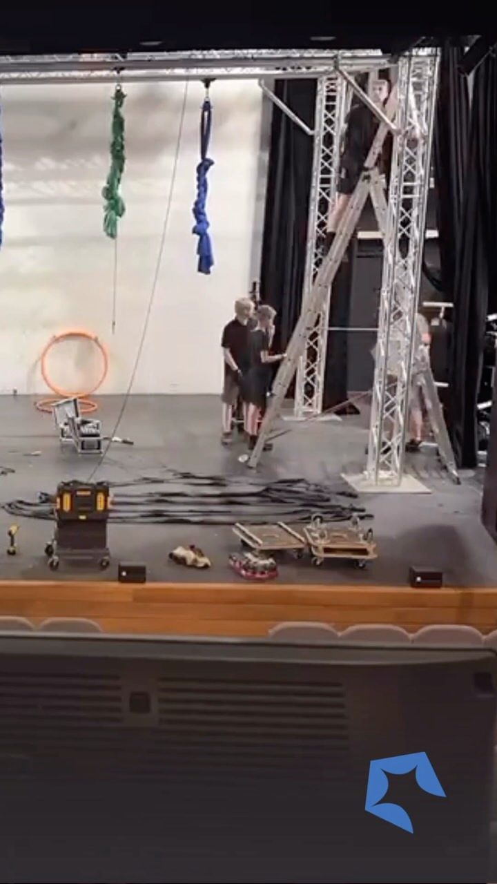 Building the stage where memories are made. ⚡🎭
Behind every performance is a team making the impossible happen. Here’s a look inside our latest theatre build.
#ScorpionProductionGroup #TheatreBuild #EventProduction #BehindTheScenes #TheatreLife