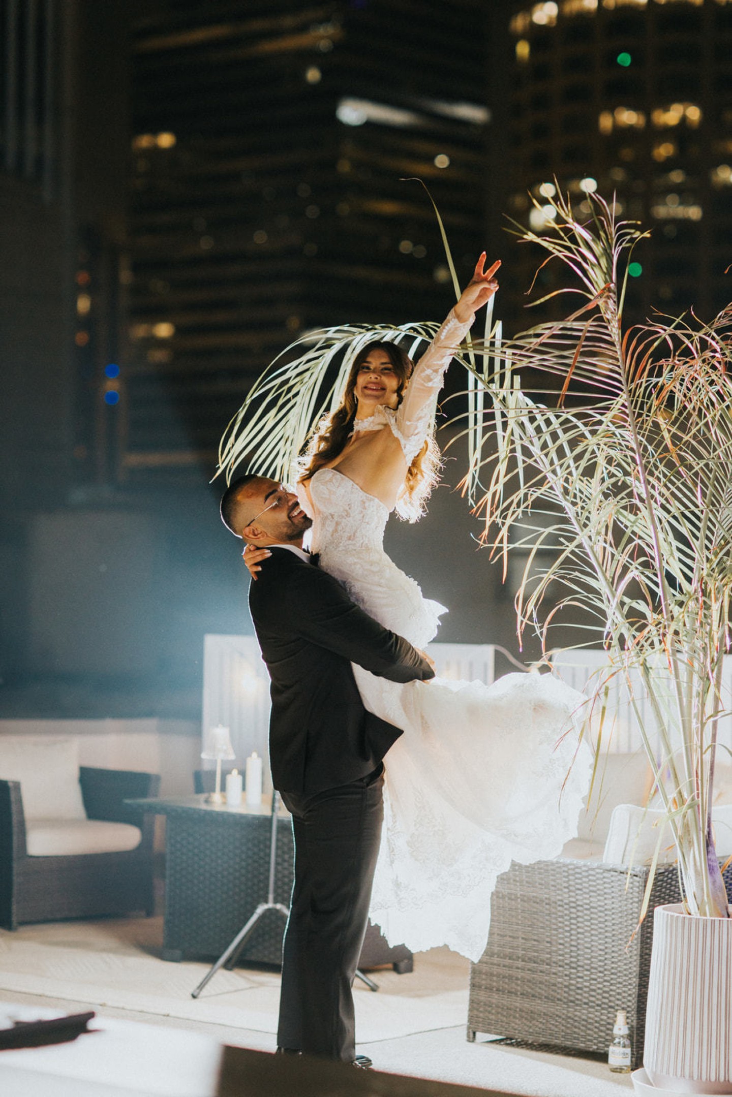 That “wait… wedding planning wasn’t so bad, everything was perfect, and we actually got all of this at The Oviatt?” feeling. ✨
Photo: @lulanphoto