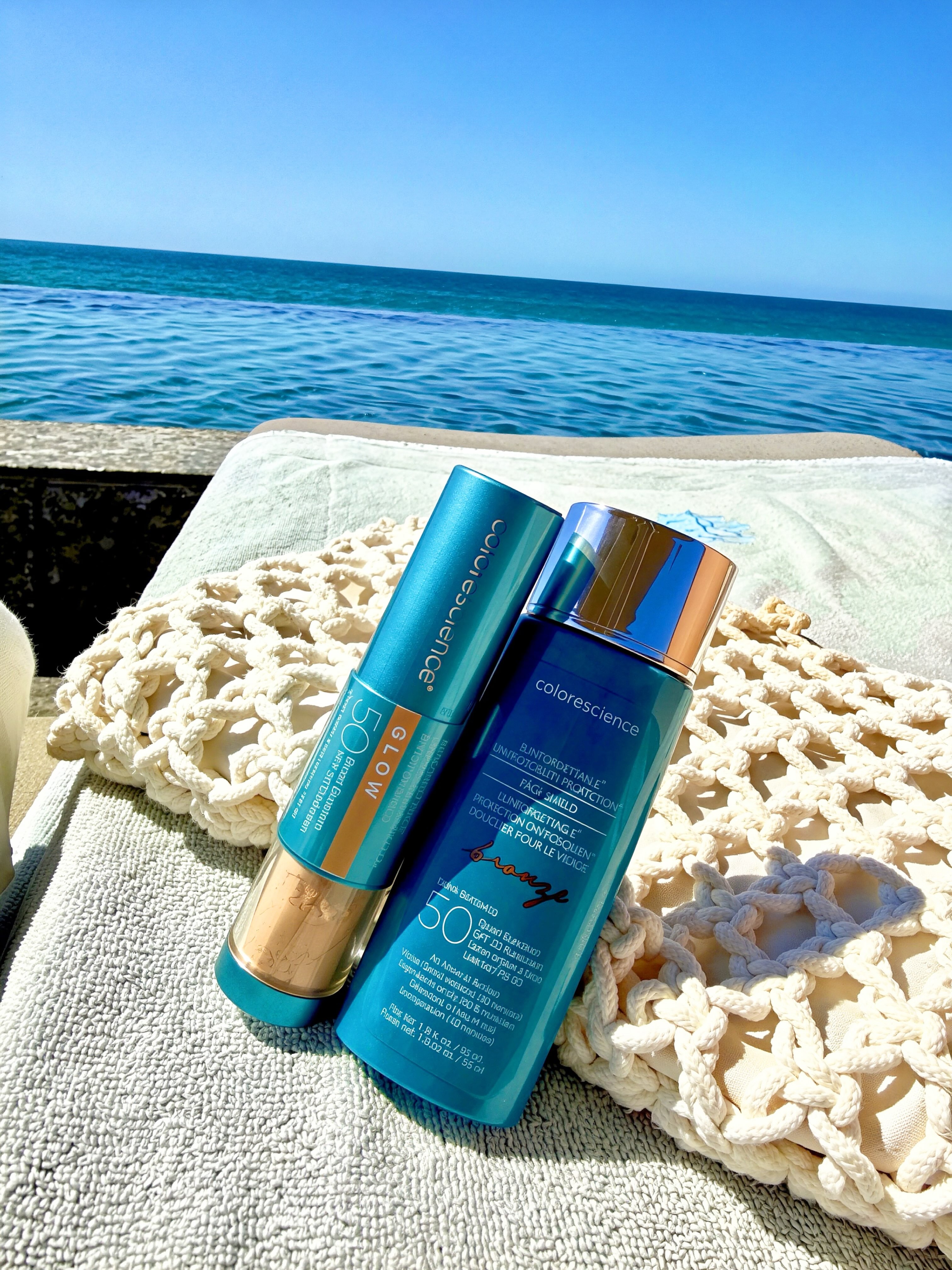 ✨ Alexie’s Current Favorites ✨
A curated collection of the products Alexie is currently loving for healthy, hydrated, radiant skin. 🤍
That effortless glow? ✨ Courtesy of the St. Tropez Self Tan Purity Face Mist.
Healthy, radiant-looking skin—without compromising on comfort. 🤍
