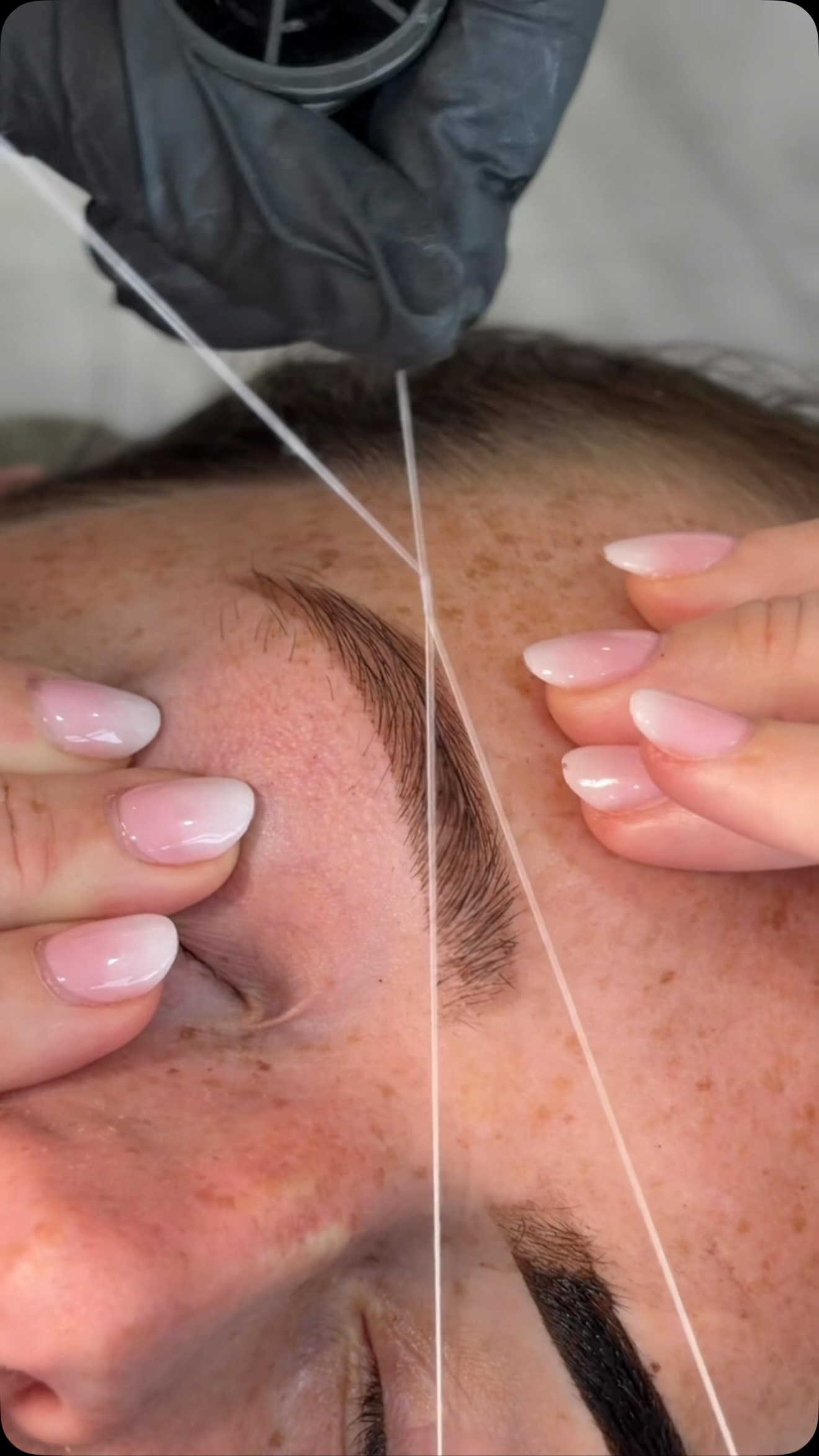 Clean lines. Beautiful shape. Effortless confidence. That’s the power of professional brow threading.
Book online via the link!
📍Shop 5/108 maroubra road, Maroubra.
#browthreading #browshaping #sydneybrowsalon #fyp brows