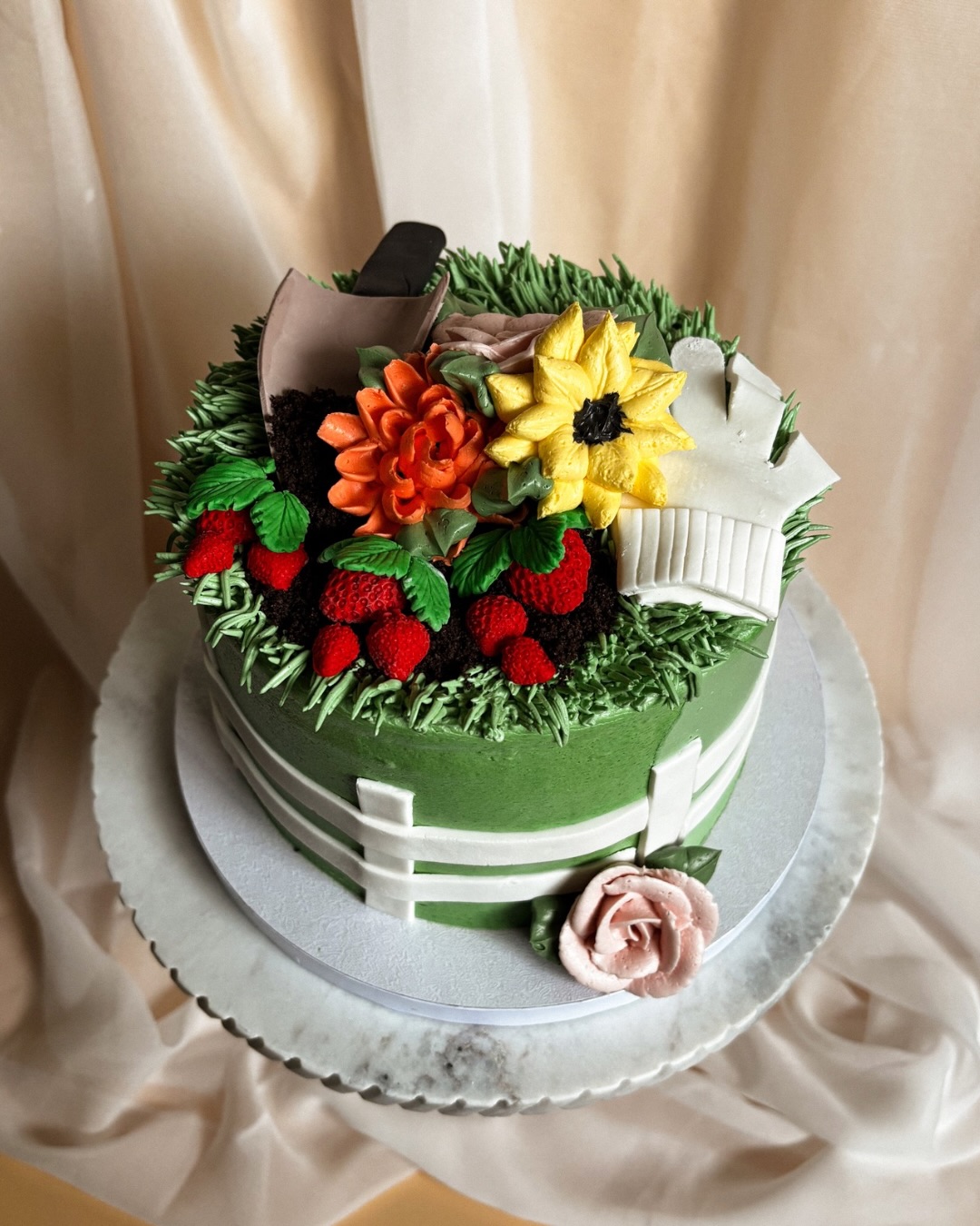 A little bit of everything recently and that’s exactly how we like it!
From a gardening hobbyist birthday cake, to a disco-inspired tiered cake with a hidden pup cameo tucked into the design… to number cakes making their well-deserved return… and timeless, classic designs that never miss.
Different stories, different styles, same intention every time: cakes that feel personal, considered, and made to belong to the moment they’re part of 💕
—
Okotoks Custom Cakes, Okotoks Bakery, Calgary Wedding, Wedding Cakes, Luxury Wedding Cakes, YYC Wedding, Wedding Cake Vendor
#okotoksbakery #calgarybakery #yycwedding #weddingcakes #customcakes