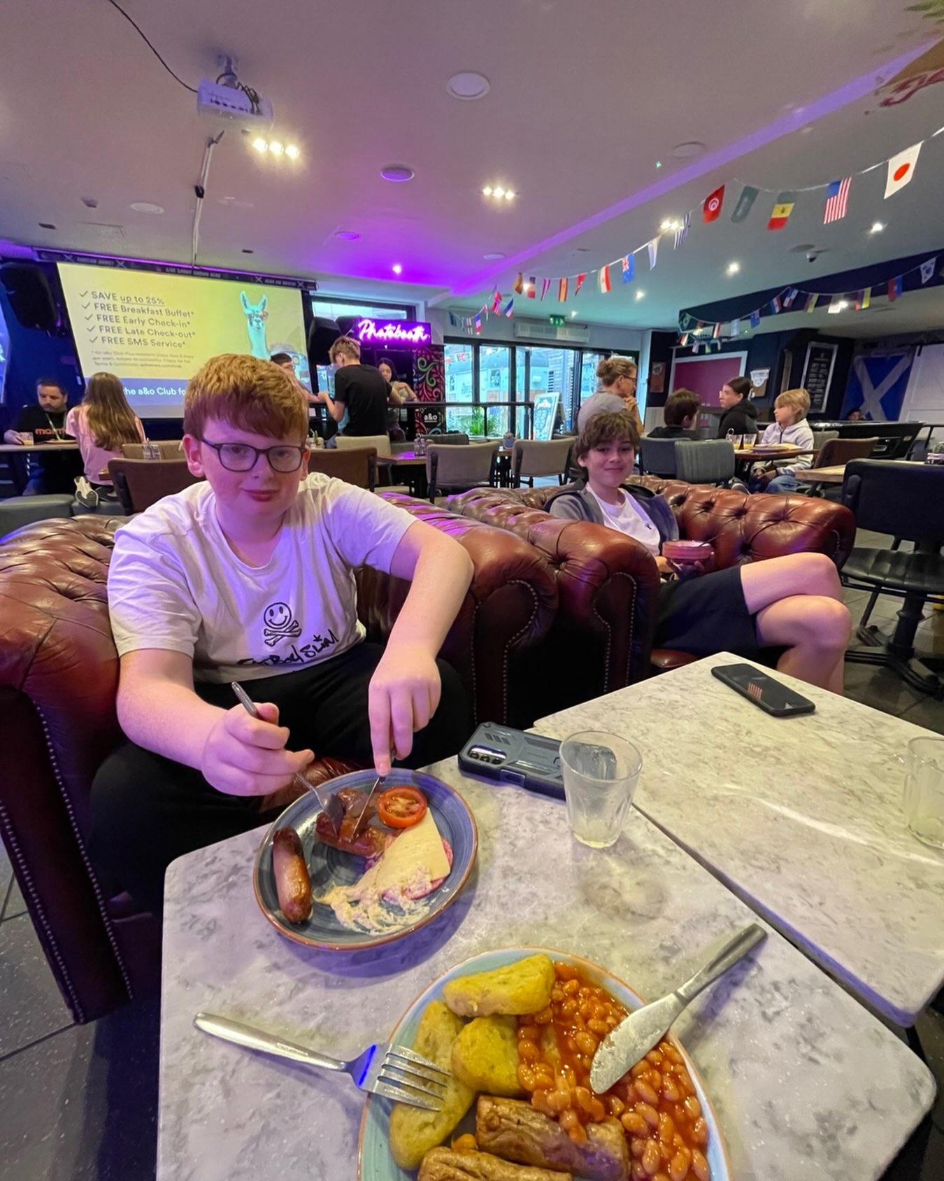 After a well earned sleep breakfast is underway before our final day!