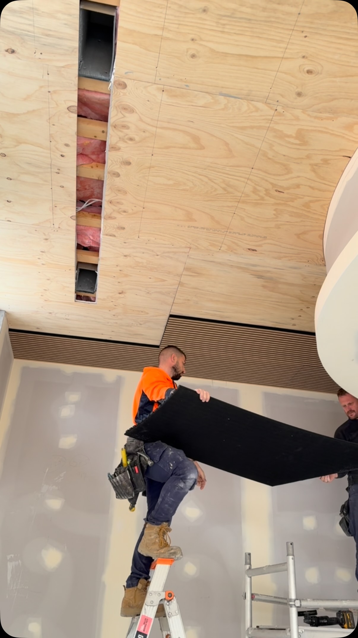 Beautiful homes begin with thoughtful design. From concept to every finishing detail, we create spaces that are built to inspire. #MelbourneBuilder
#customhomesmelbourne
#melbournearchitecture #luxuryhomesmelbourne #2bscenedesign