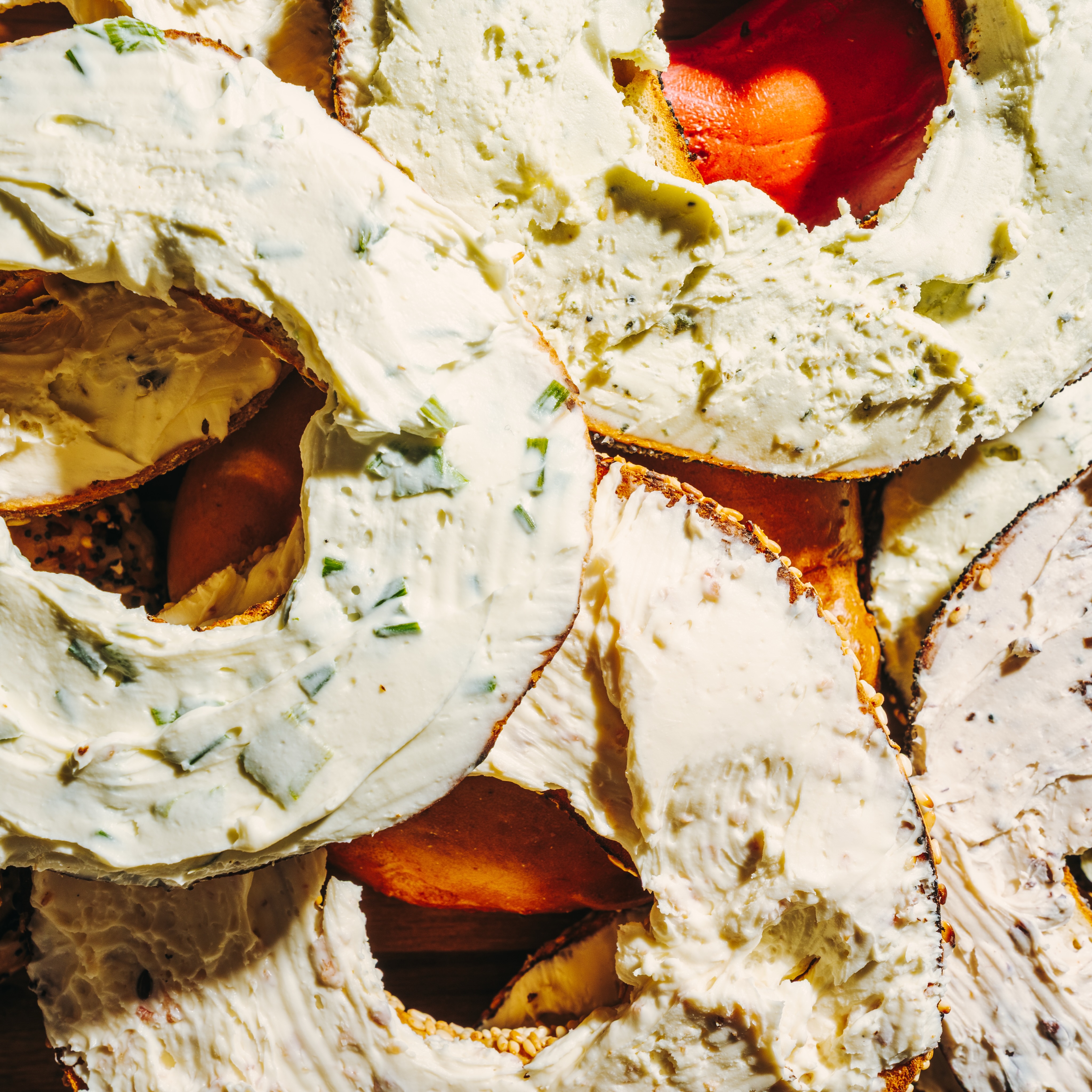 Tout est meilleur avec un bon fromage à la crème. 🥯✨
Le plus dur ? Choisir sa saveur.
Lequel as-tu déjà testé ?
#LaFabriqueDeBagel #MontrealFood #BagelLover