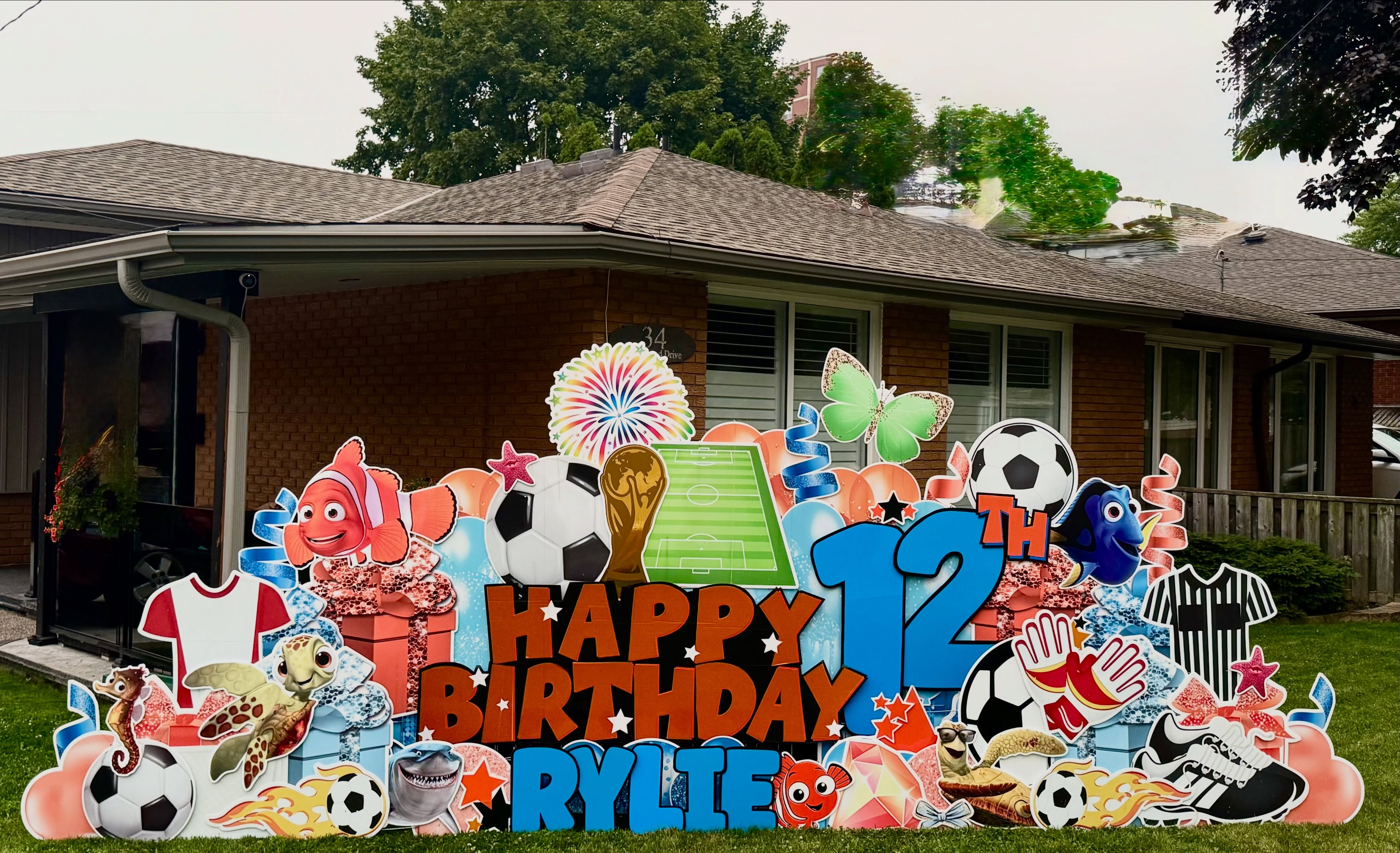 Happy 12th Rylie!! Yay you!! Enjoy your day! โค๏ธ๐
Thanks for having me back on your lawn again! Always a pleasure to place the displays for your big days! ๐๐ฅฐ
www.nadinenoelledesign.com
#lawnsignrental #nadinenoelledesign #bestcustomers #grateful #birthdaygirl