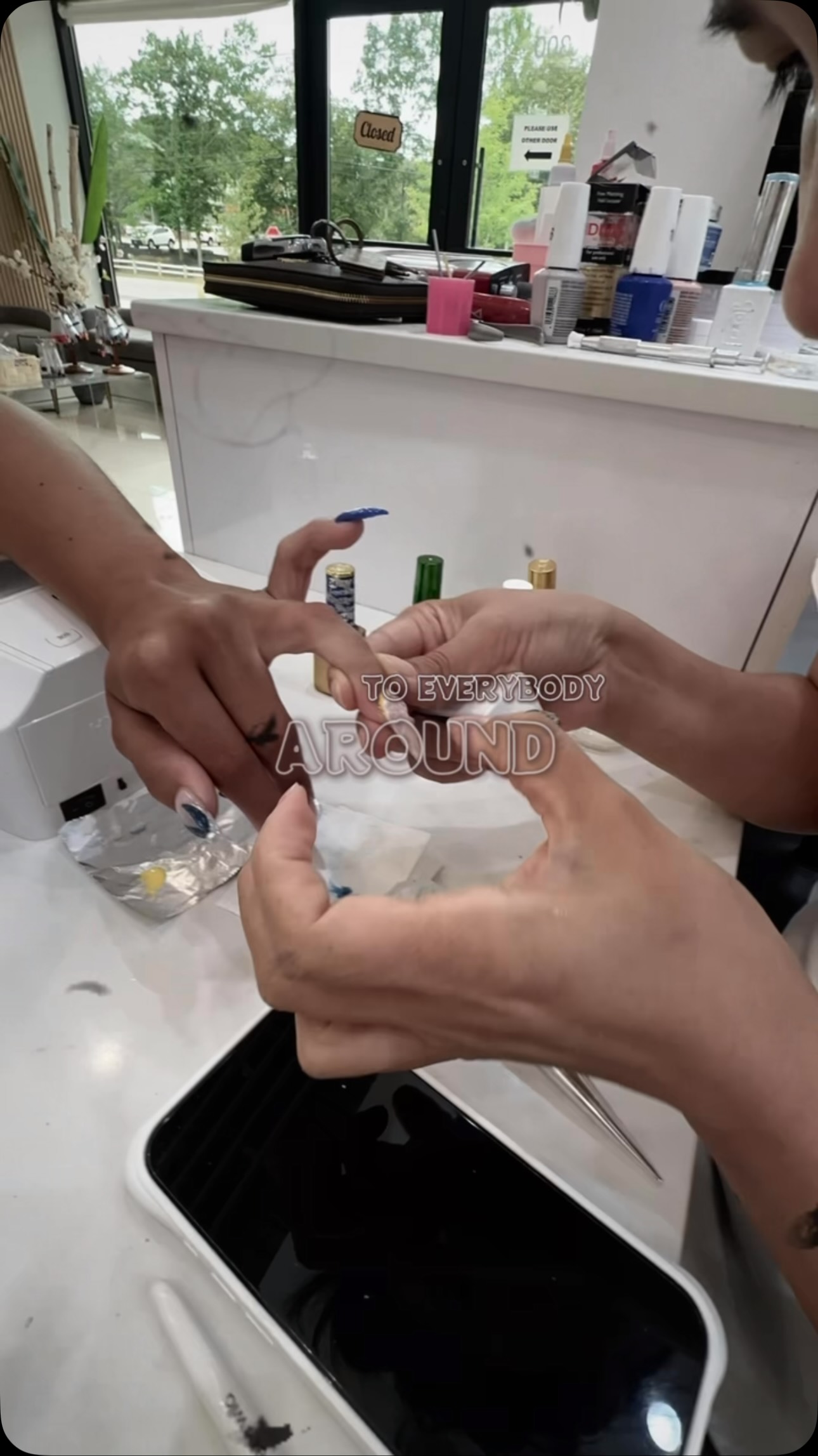 Working hard to create beautiful nail art for our clients before their vacation! π΄π
Nothing makes us happier than helping you feel confident and vacation-ready @havynailbeautybar