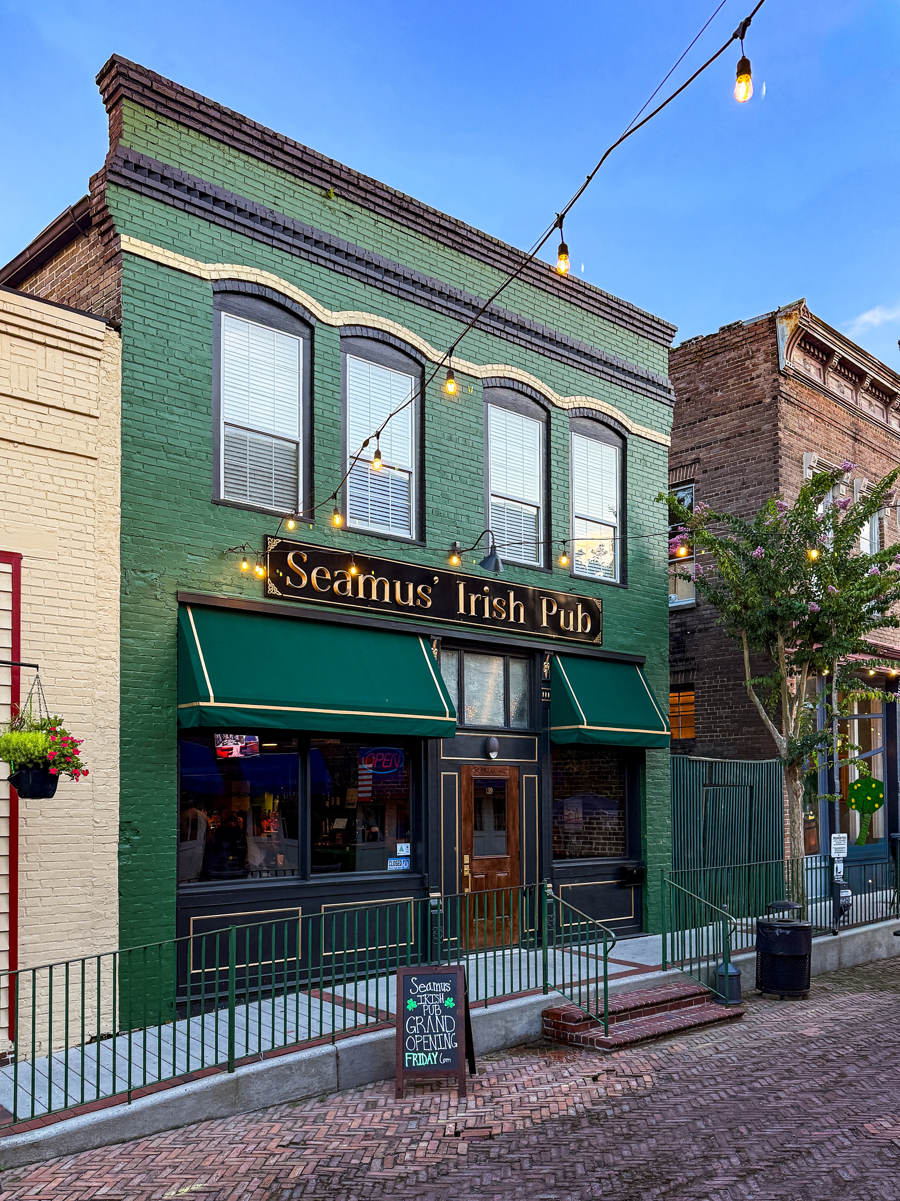 Congratulations to our client and friend, Daniel, on the grand opening of Seamus’ Irish Pub in downtown Summerville, just off Short Central!
After a lot of hard work, it’s great to see the doors officially open, and we’re proud to see Daniel be a part of bringing this new local gathering spot to life.
The grand opening is today (Friday, July 17). Stop by, grab a Guinness, and help celebrate! Wishing the entire Seamus’ team all the best. @seamusirishpub
#summervillesc #downtownsummerville #supportlocal #irishpub #guinness
