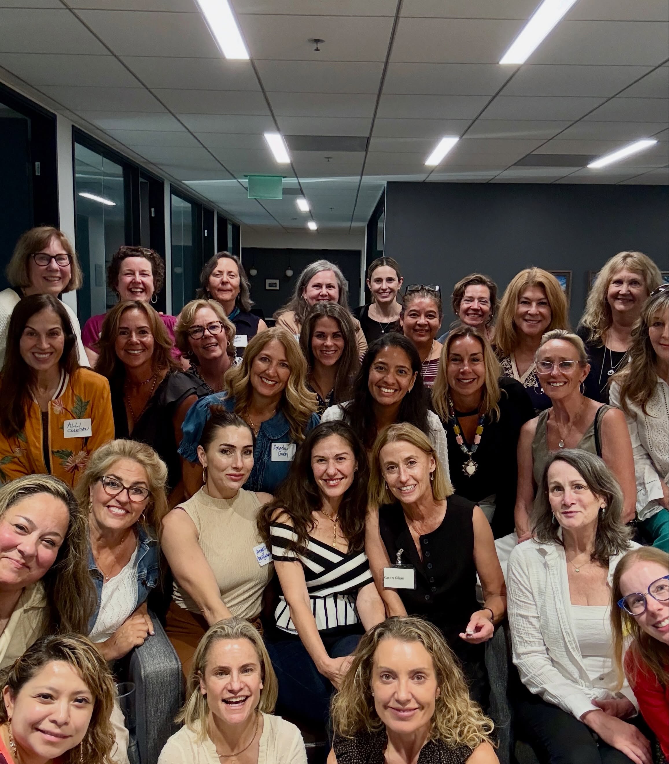 Marin & Sonoma Women at Work members💕 I created this group 10+ years ago to celebrate and support women in business.
If you follow me for travel you might be wondering what networking has to do with travel. For me, everything.
Each month we meet to share ideas, celebrate wins, offer encouragement, and remind each other that none of us has to figure it out alone. Being surrounded by people who inspire you makes you a better business owner-and a better person.
Just a few of the members pictured
@heather.carpenter.99
@dirtydeedsdesign
@suzannagratz
@sandra_luna_real_estate
@angelalowry7
@homeloans.by.kathlene
#womenbusinessowners #womensupportingwomen #Inspiringwomen #midlifewomen #agingwithattitude
