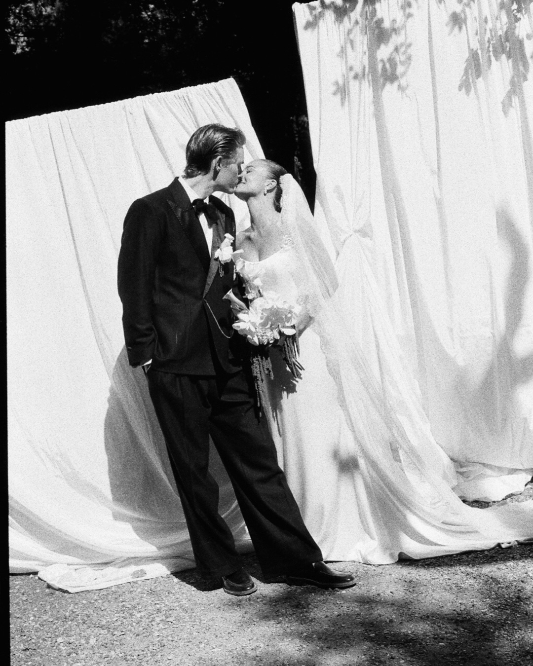 Susanne + Marius on film and digital
Planning @sb_divinoevents @divino.events
@mariuserstad & @susanneoyhovden
Floral @ykebanafioriofficial
Light @foschilights
Music @wedddingartists
Hair @birgaparrucchieri
Ss @ariannabacilieriph