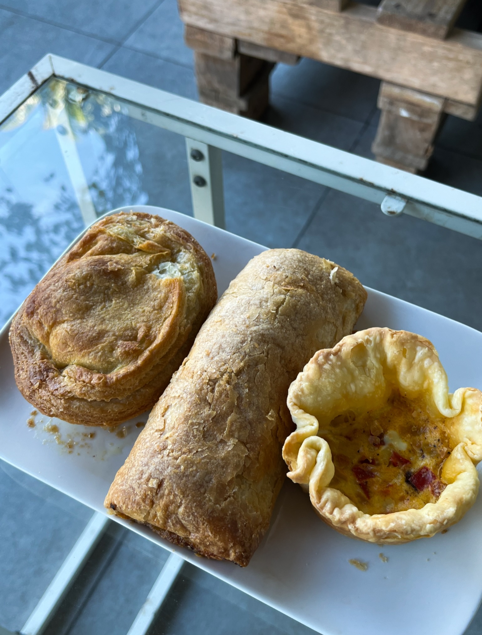 A little shopping, a little snacking. 🥧 Fresh pies & sausage rolls waiting for you!
#fiji #fijiislands #korotogo #smallbusiness #theprojectscollectivefiji