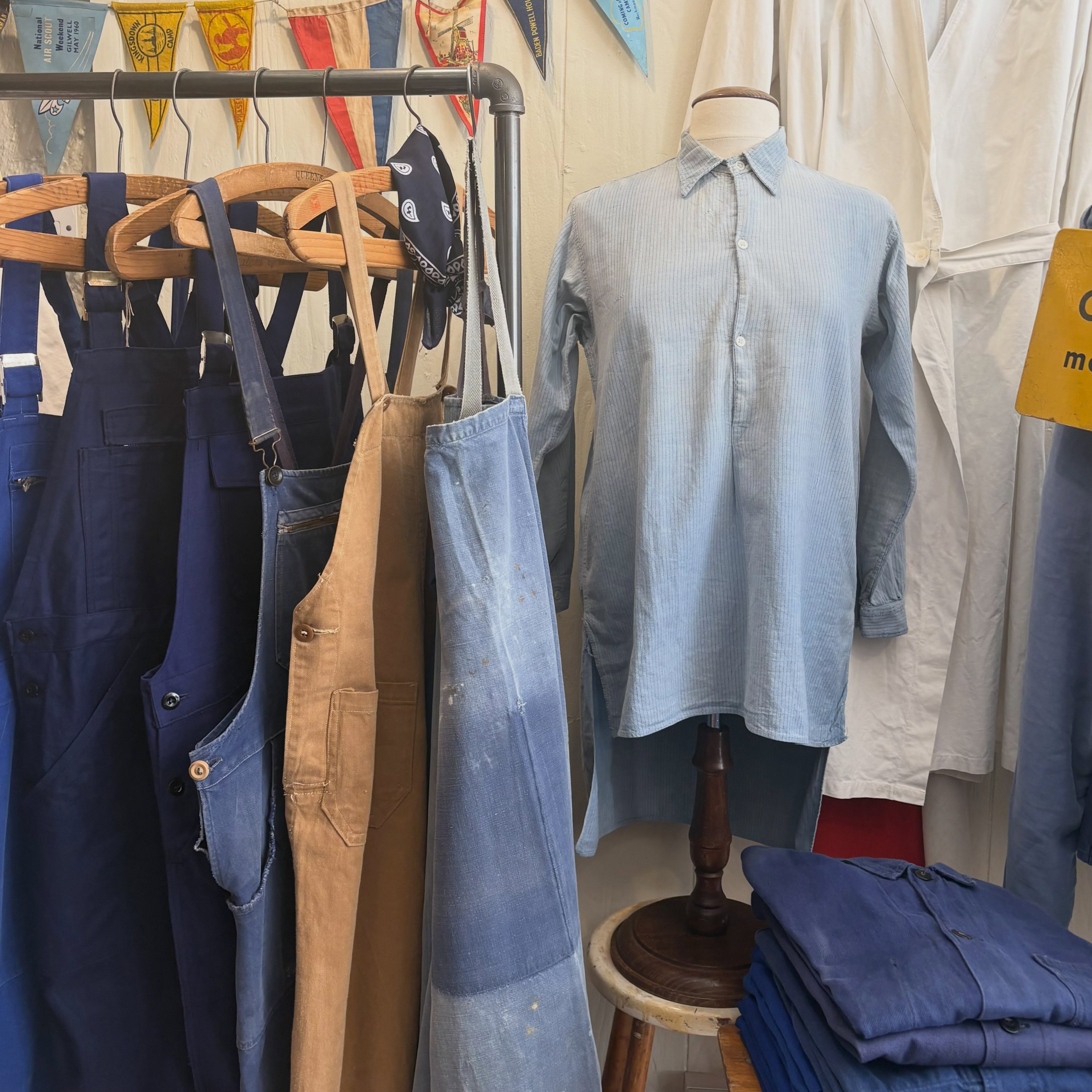 🏴☠️ Keeping your wardrobe ship-shape!
Hastings is absolutely bustling today with both Pirate Day and Beatwave Festival in full swing! If you’re out in the Old Town enjoying the festivities and need a break from the swashbuckling, we are your safe haven.
Come discover our latest drop of handpicked vintage arrivals- strictly no fancy dress, just timeless style.
We are open 11am to 5pm all weekend right here on George Street in the Hastings Old Town. If you can’t make it down to see us in person, you can shop our collections online anytime at bobbyanddandy.co.uk.
#hastingspirateday #hastingsoldtown #vintagestyle #beatwavehastings #vintageclothing