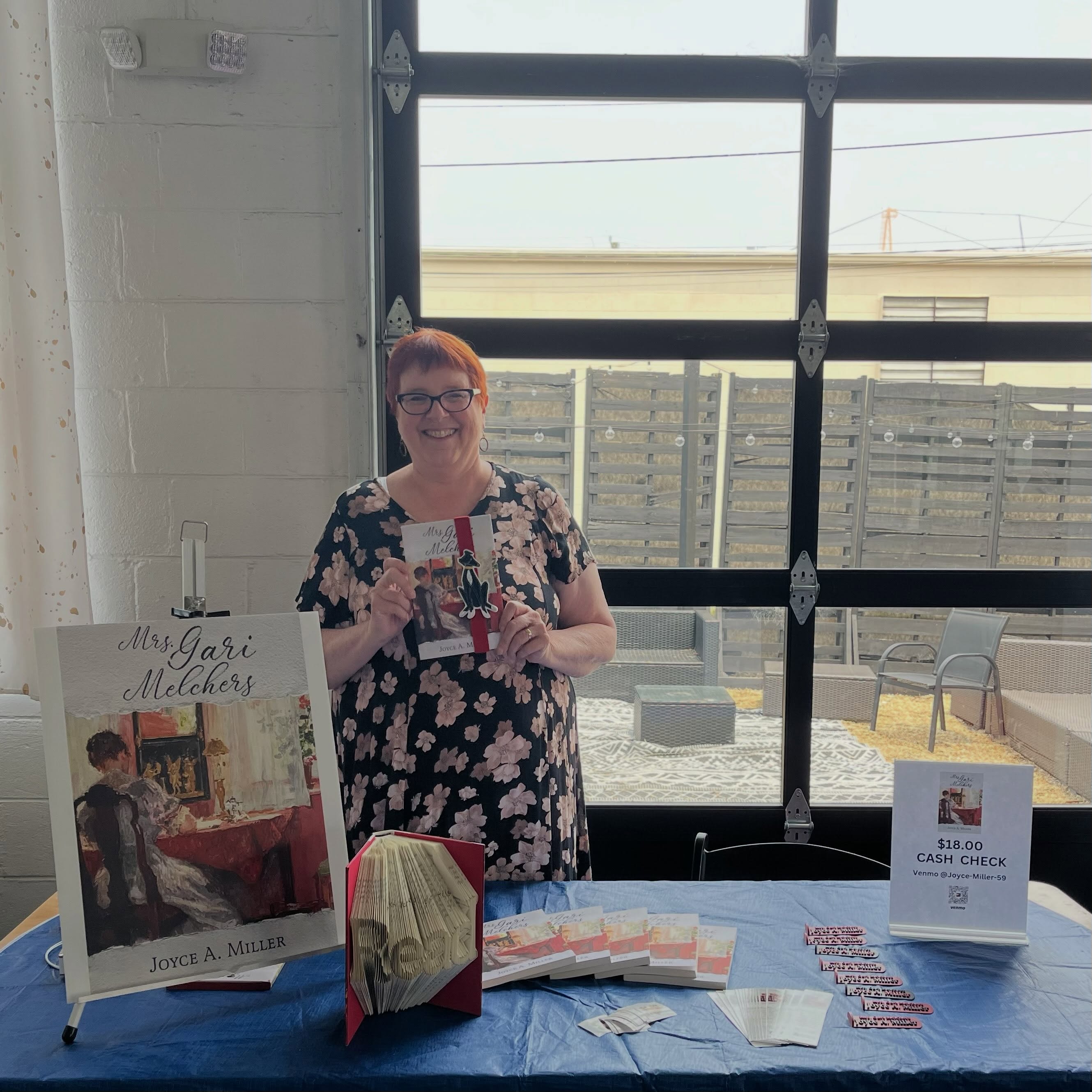 There’s still time to visit The Gilded Hour Book Fair! We’re here at the Workshop by T&D till 7!
.
.
.
#bookfair #scottsadditionrva #rollingladders #mrsgarimelchers