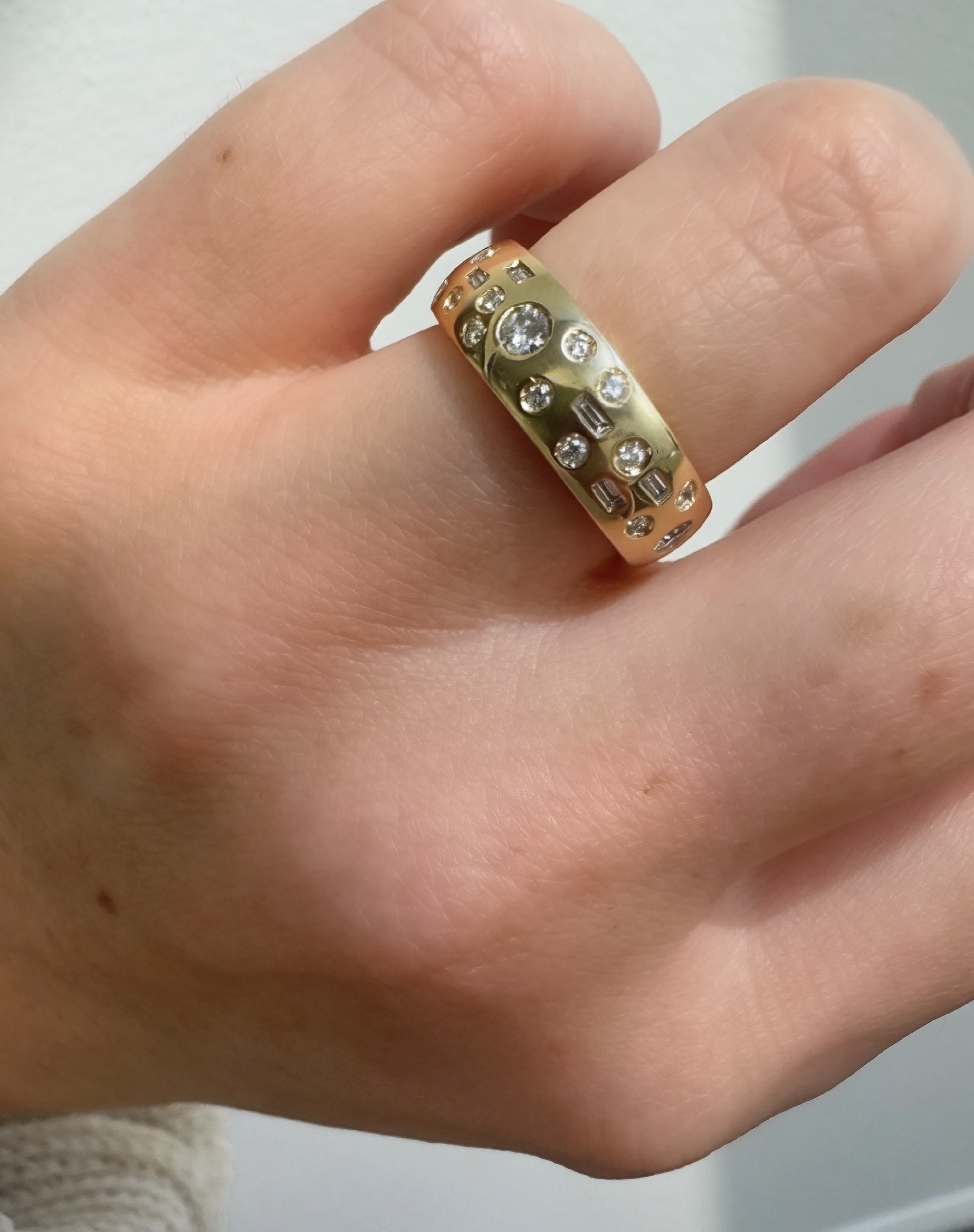 Scatter wedding band for A with some very sentimental stones 💕