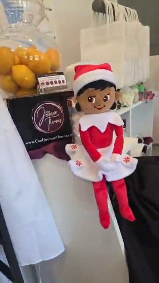 🎄🎅 It's Christmas in July, and TODAY'S the day! 🎁✨
Come on out to Shops on Main and shop all the amazing Christmas in July specials from 10 AM–5 PM!
You don't want to miss:
🎁 Incredible bundle deals
🛍️ Special offers throughout the shops
🍯 Free "Butter Me Honey" Honey Butter with every $50 purchase at The Chef Shoppe
🎁 A special gift for our subscribers
🍴 25% OFF all kitchen gadgets
🎄 And keep an eye out for our live Elf on the Shelf roaming the shops!
Grab your family, bring your friends, and spend the day supporting local businesses while scoring some amazing deals.
We'll see you soon at The Chef Shoppe and Shops on Main! ❤️💚
#ChefJoanneThomas #ChristmasInJuly #ShopsOnMain #TheChefShoppe #ShopLocal #DowntownHuntley #SupportSmallBusiness #HolidayDeals #KitchenGadgets #BundleDeals #WithALittleLoveInEveryBite