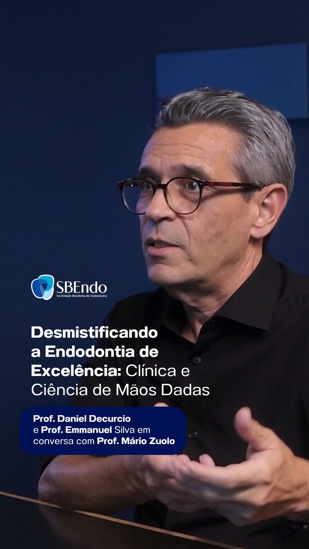 O que é preciso para construir uma carreira de excelência na Endodontia?
Neste trecho do podcast Desmistificando a Endodontia, os professores Daniel Decurcio e Emmanuel Silva recebem o Prof. Mário Zuolo para uma conversa sobre os pilares que sustentam uma prática clínica de alto nível: ciência, tecnologia e capacitação contínua.
Mais do que falar em equipamentos ou técnicas, o Prof. Mário Zuolo traz uma visão construída ao longo de 43 anos de Endodontia e mais de 17 mil dentes tratados: excelência é uma construção diária, que começa no estudo e termina no orgulho de ser endodontista.
Desmistificando a Endodontia
Confira o episódio completo no canal da SBEndo no YouTube e acompanhe conteúdos produzidos para fortalecer e valorizar a Endodontia.
Acesse: https://youtu.be/5udFLarCYX4?si=DDcpErV6jErEokne
@sbendo.oficial
#SBEndo #DesmistificandoAEndodontia #Endodontia #Odontologia #EndodontiaDeExcelência #ConfieNaEndodontia #MárioZuolo #Podcast