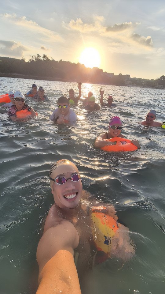 One week to go.
Nothing fancy today. Just a beautiful morning, calm waters, and a team putting in the work together.
The hard training is done. Now it's about staying sharp, trusting the process, and enjoying the journey.
See you on the start line at IRONMAN 70.3 Desaru.