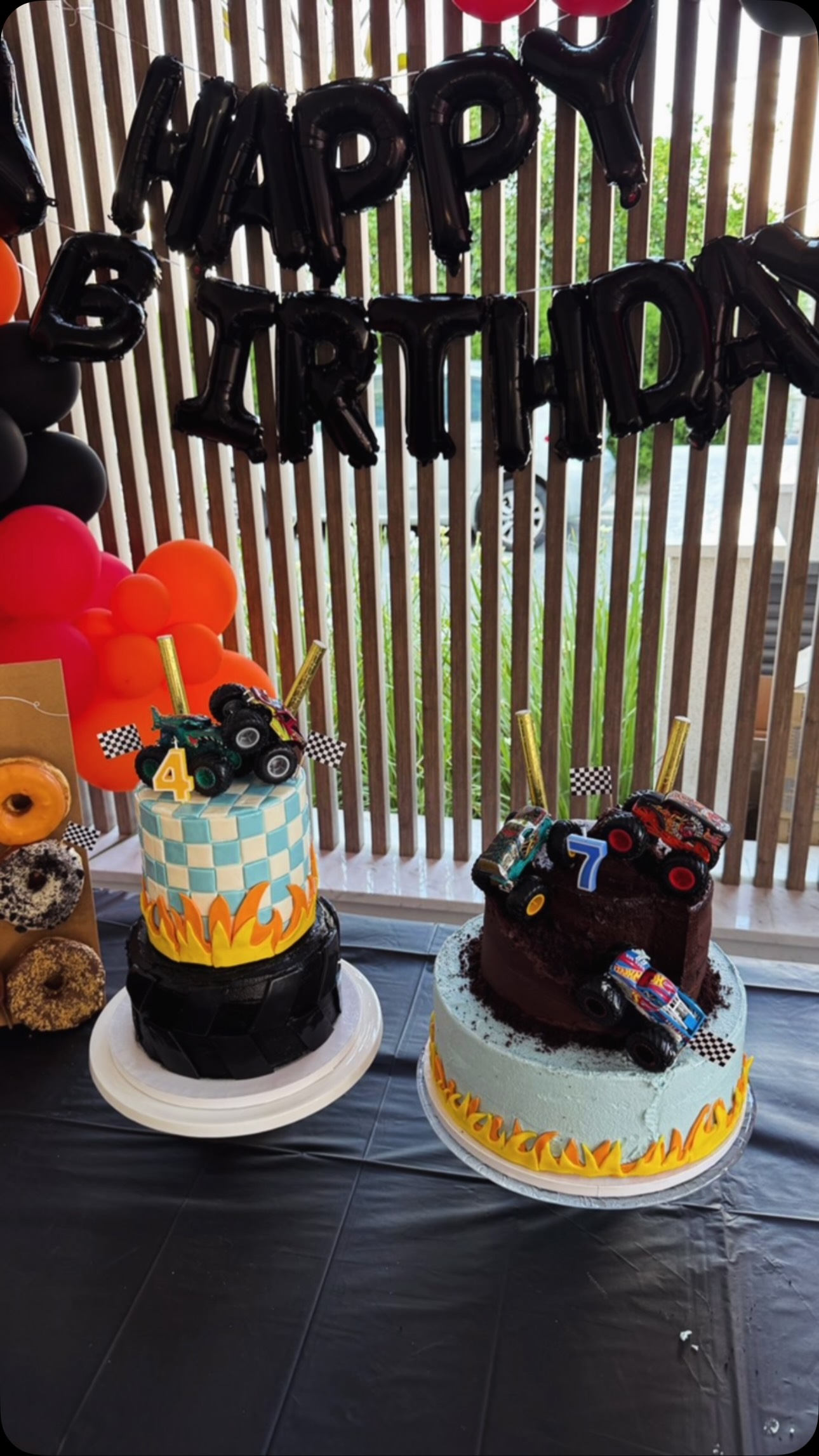 • Just a Hot Wheels birthday party 🏁🔥 •
#Hotwheels #cake #party