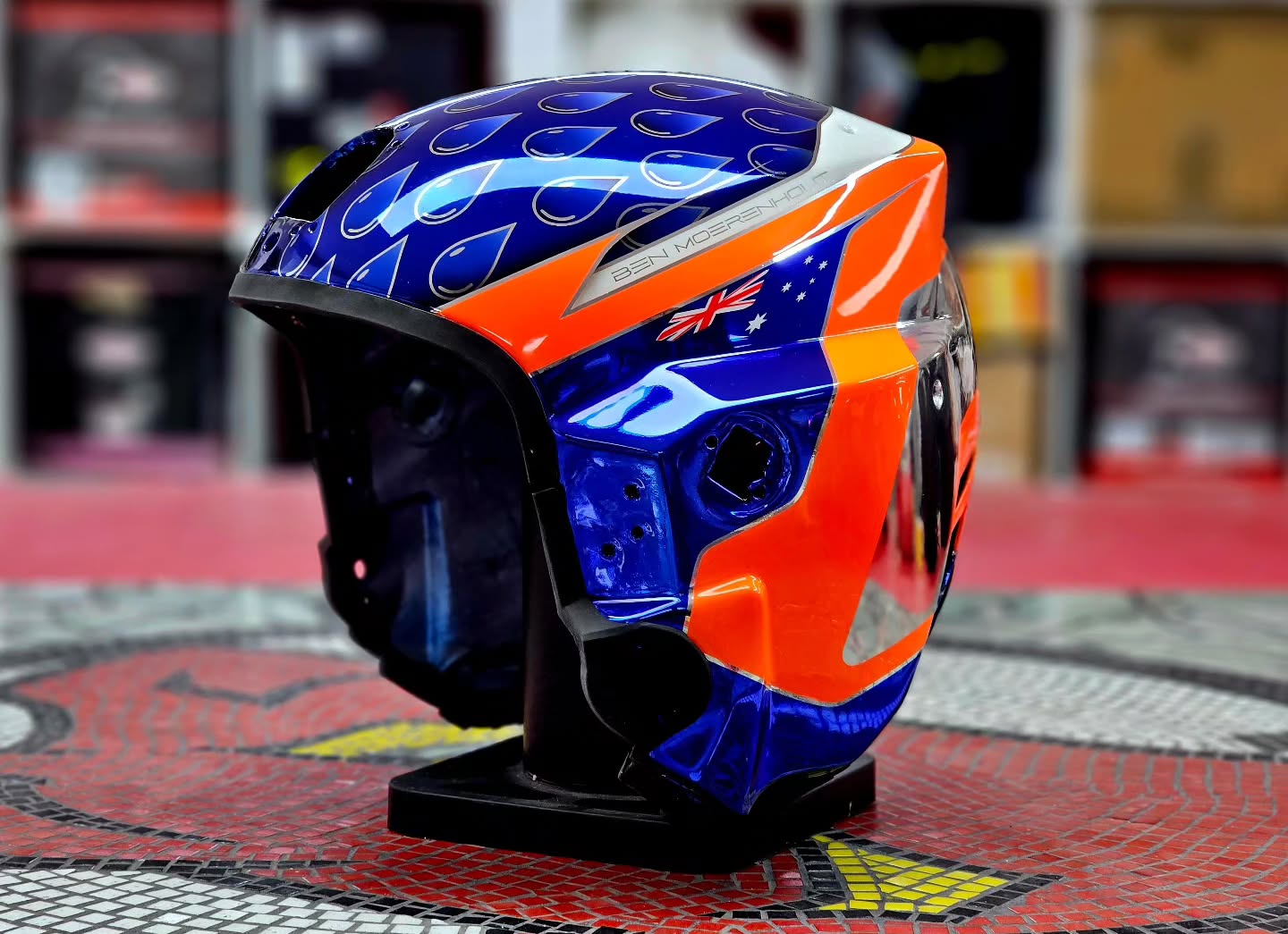 @benmoerenhout pilot helmet. Based on his old racing helmet design.