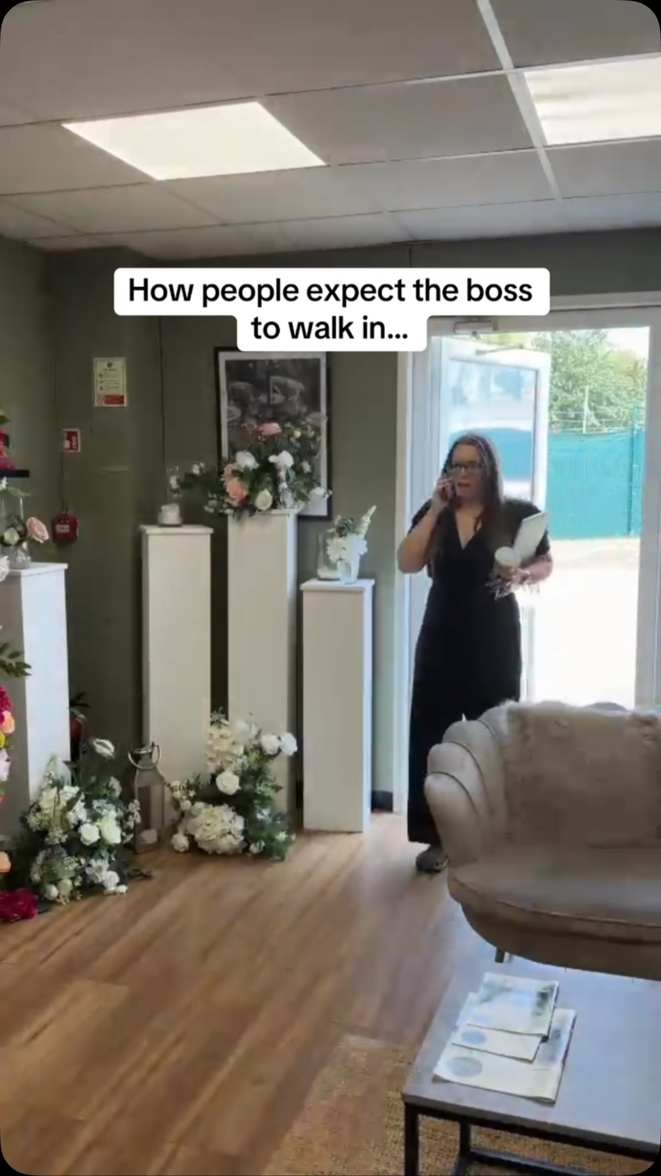 🌿What hoarding problem????? 🤷🏼♀️🥴 everyone loves a little delivery… right??? 🌿
(Ps as long as there is a @dietcoke in hand - everything’s gunna be alright)
