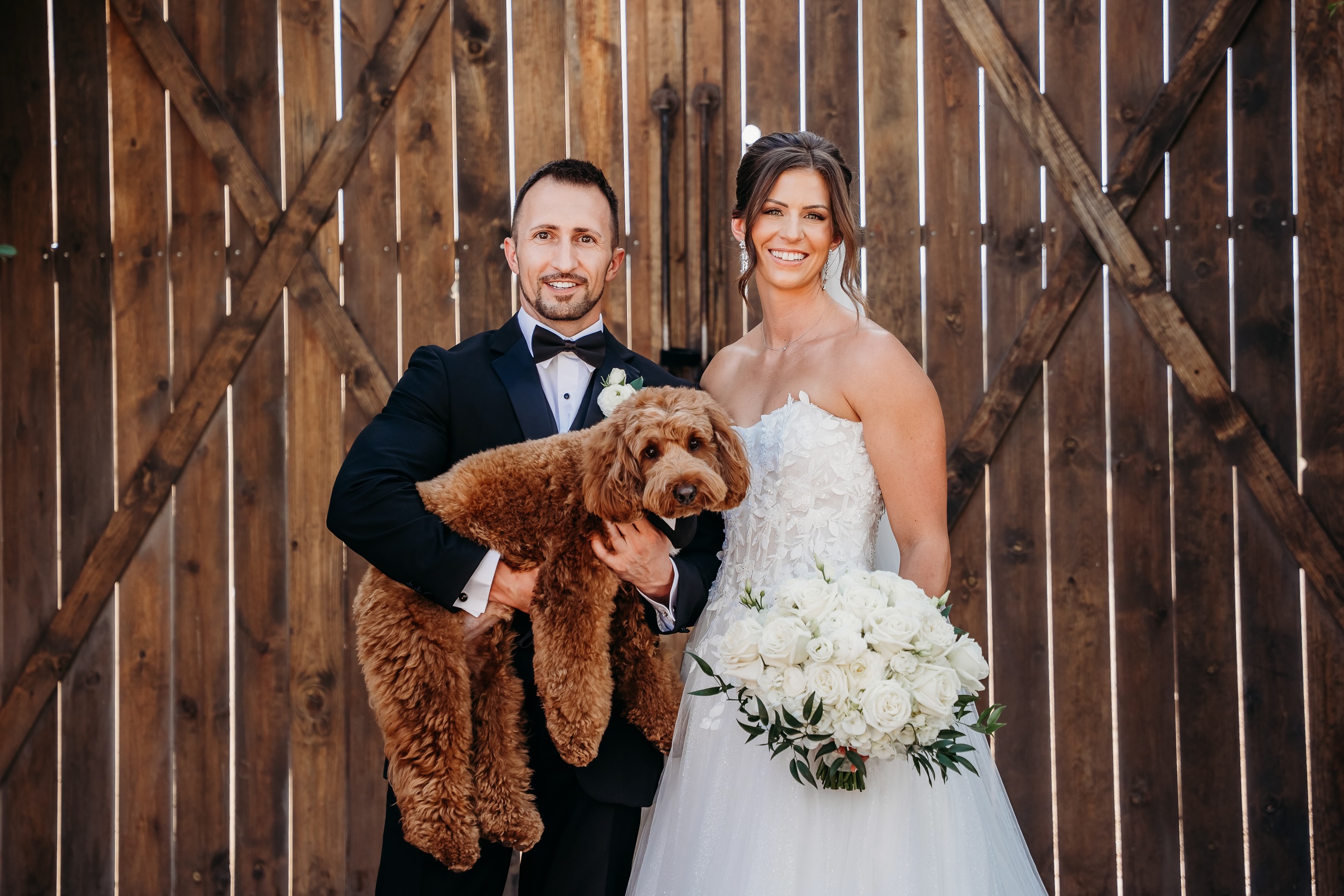 & they lived happily ever after 🤍
.
.
#azweddings #azweddingphotographer #weddingphotographer #weddingday #weddingphotography @thevenueatchilleens