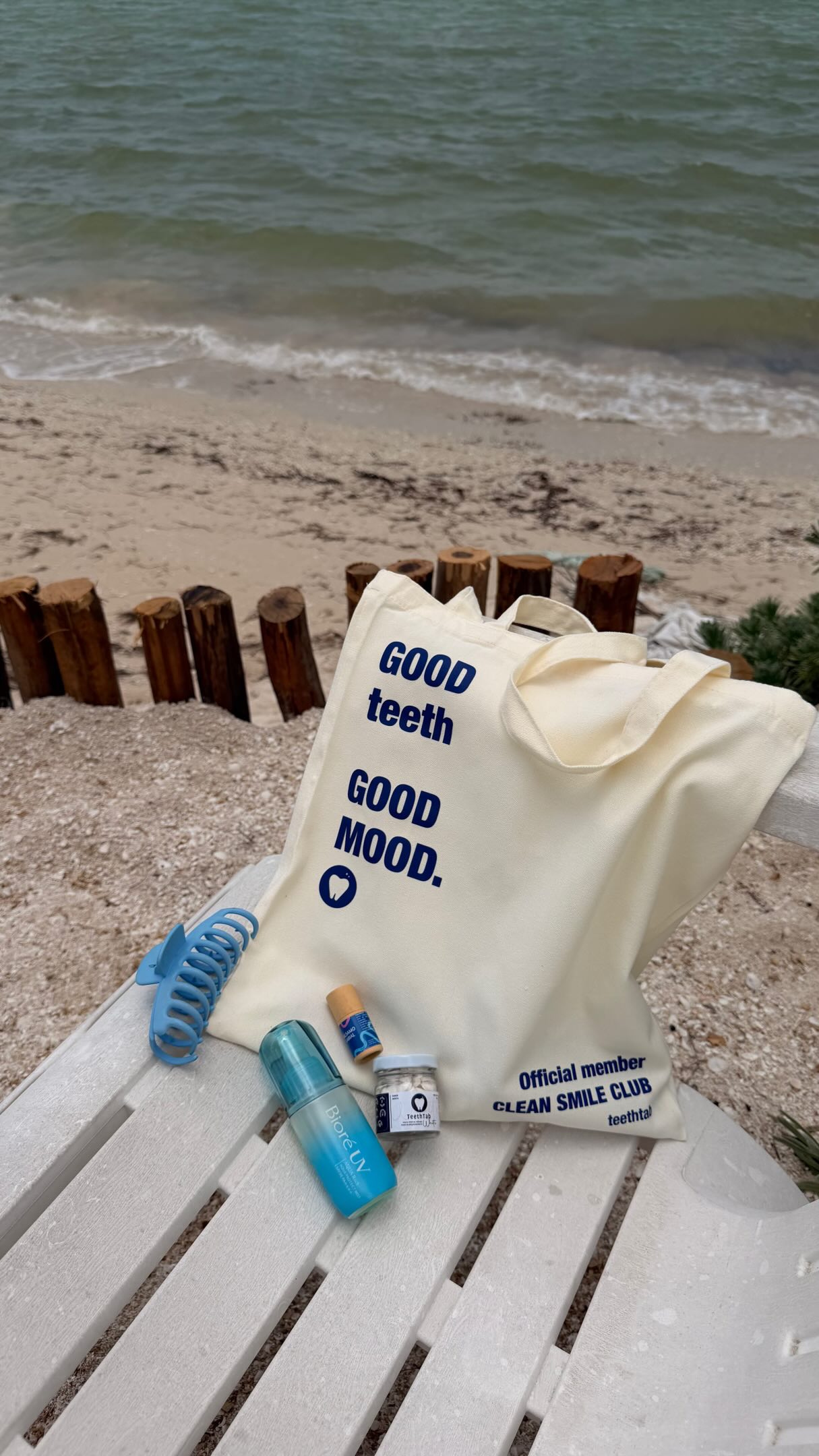 Sonriendo durante en verano gracias a Teethtab 🌀✨❤️
.
#teethtab #sensibilidad #mist #white