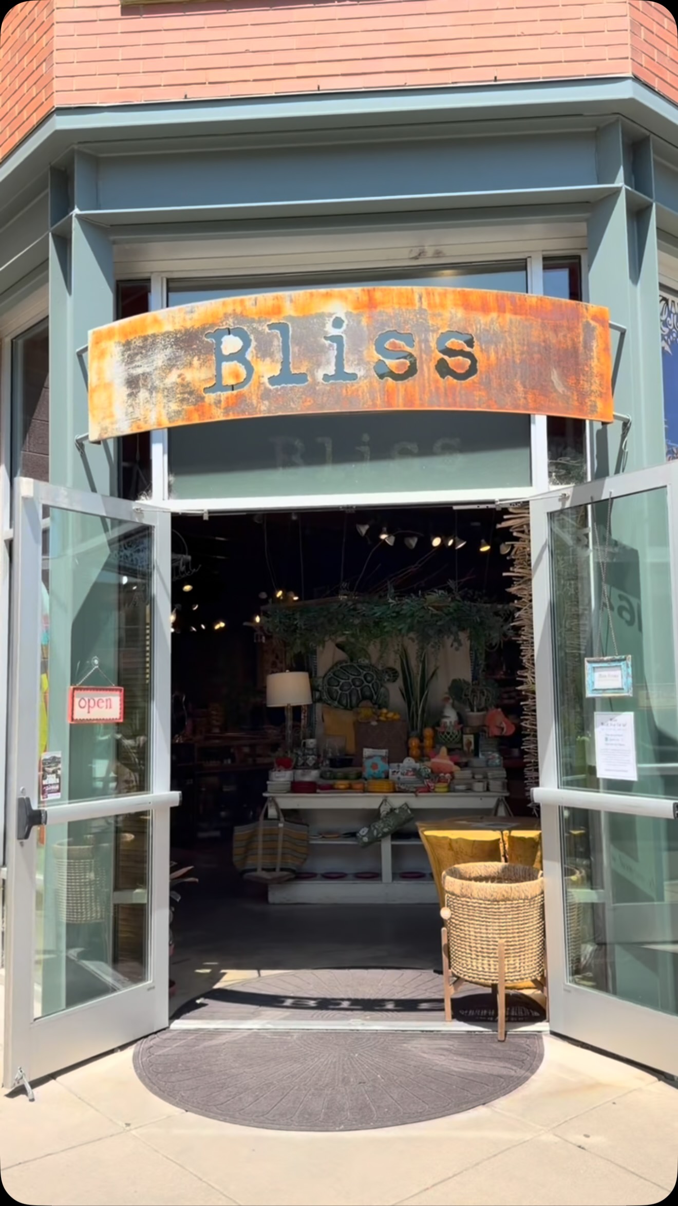 Bliss needs our help! Shop local to keep pearl street charming and help small woman owned businesses like Bliss stay open. #shopsmall #Bliss #womanownedsmallbusiness @blissboulder