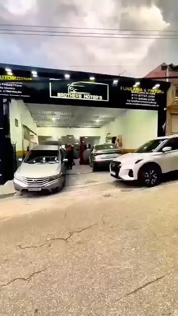 Nosso espaço está pronto pra cuidar do seu carro com serviços de:
• Funilaria
• Pintura
• Mecânica
• Higienização
• Polimento técnico e muito mais!
Traga o seu veículo pra quem entende do assunto.
Qualidade, confiança e aquele atendimento de primeira é aqui!
---
Original post by @brothersmotorsoficial