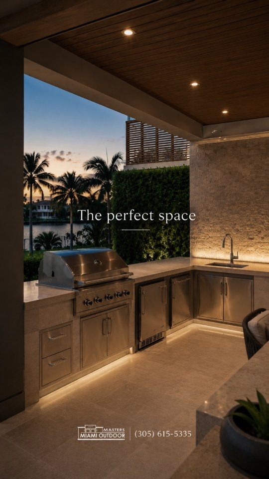The perfect space to enjoy with the ones you love most. Who would you invite to break it in? ๐ฉ DM to design yours. #BackyardGoals #miamihomes
