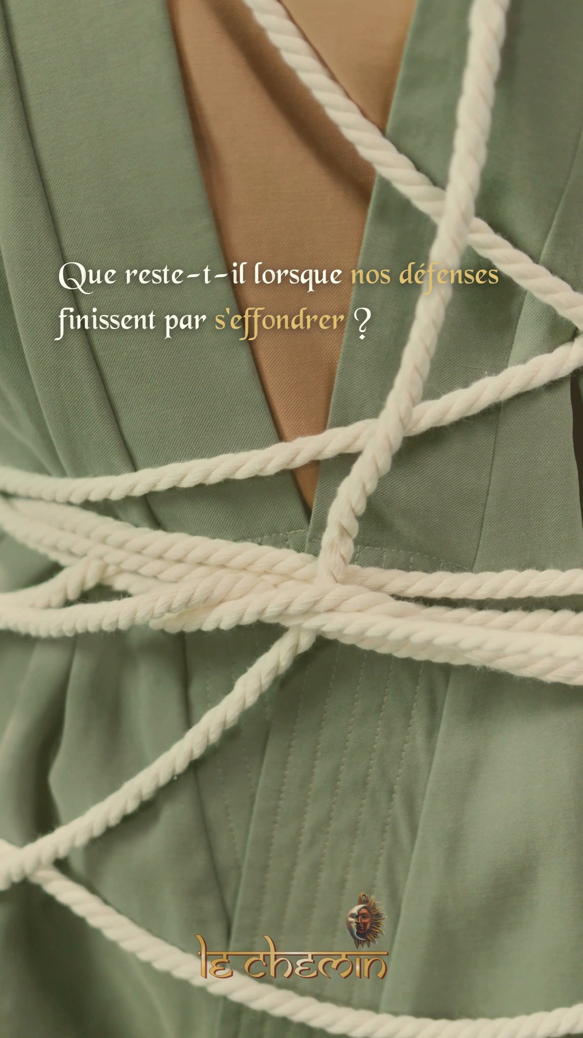 🔸La reconquête de l'Être ◼️
Traverser sa douleur primale offre une récompense inestimable : la reconquête de l'énergie vitale. L'individu n'agit plus en pilotage automatique, dicté par ses peurs d'enfant. Il retrouve une fluidité, une spontanéité et la capacité de tisser des liens authentiques. Il ne s'agit pas de réparer ce qui est cassé, car sous les traumatismes, l'essence véritable n'a jamais été altérée. Elle attend patiemment d'être dégagée de sa gangue.
➡️ Si cette quête de souveraineté vous appelle, nous vous invitons à rejoindre l'étude au sein de notre école pour entreprendre ce Grand Œuvre.
#LeChemin #EveilDeConscience #GrandOeuvre #AlchimieSpirituelle #TherapiePrimale #Renouveau #Souverainete #TravailSurSoi #ArtRoyal #PsychologieAnalytique