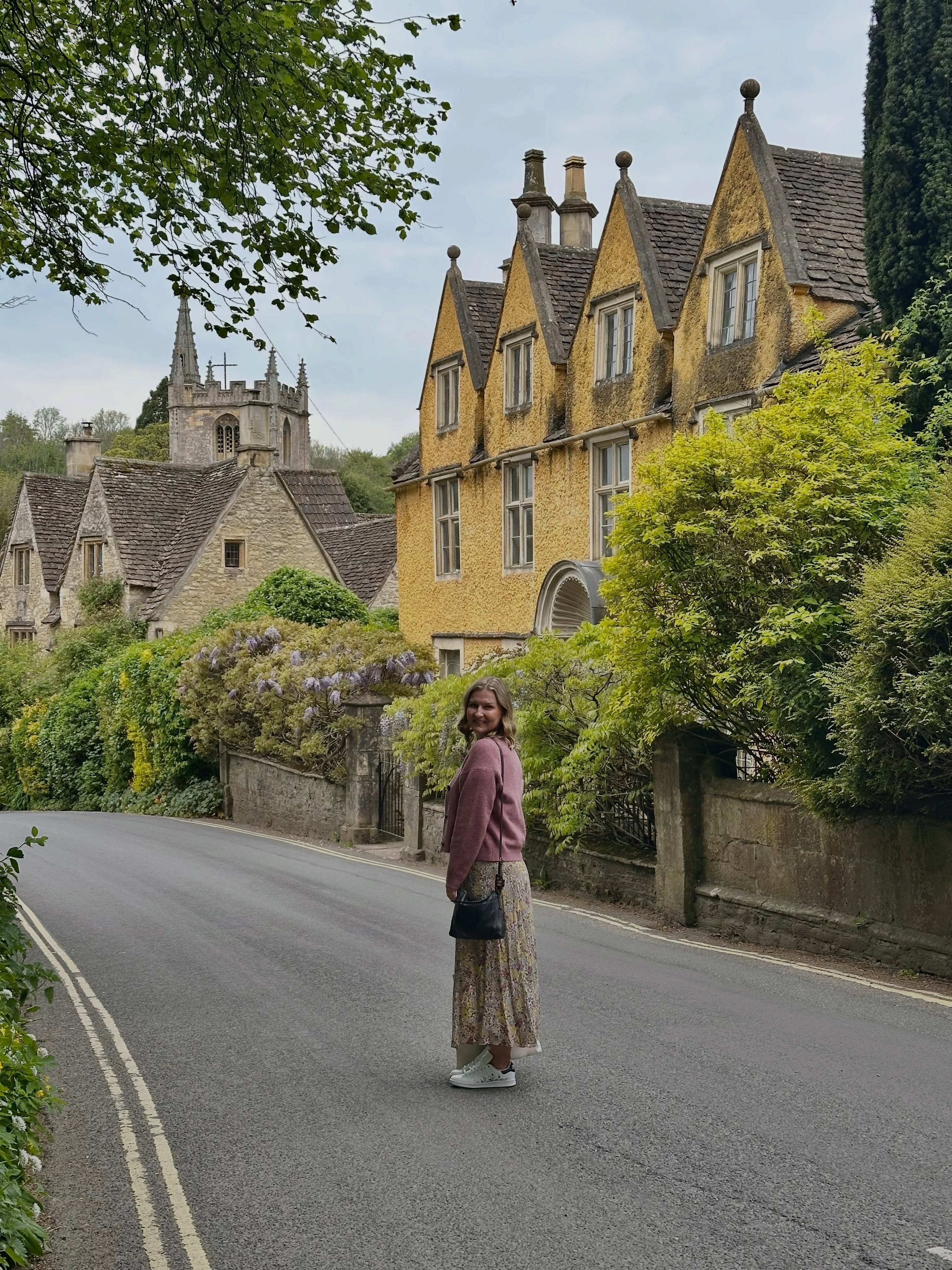 the cotswolds ♥ england 2026
Castle Combe, Bibury, Bourton-on-the-Water, Upper Slaughter, Lower Slaughter & a little bit of Warwick Castle. I could have stayed forever. @fayeeishen 🥰