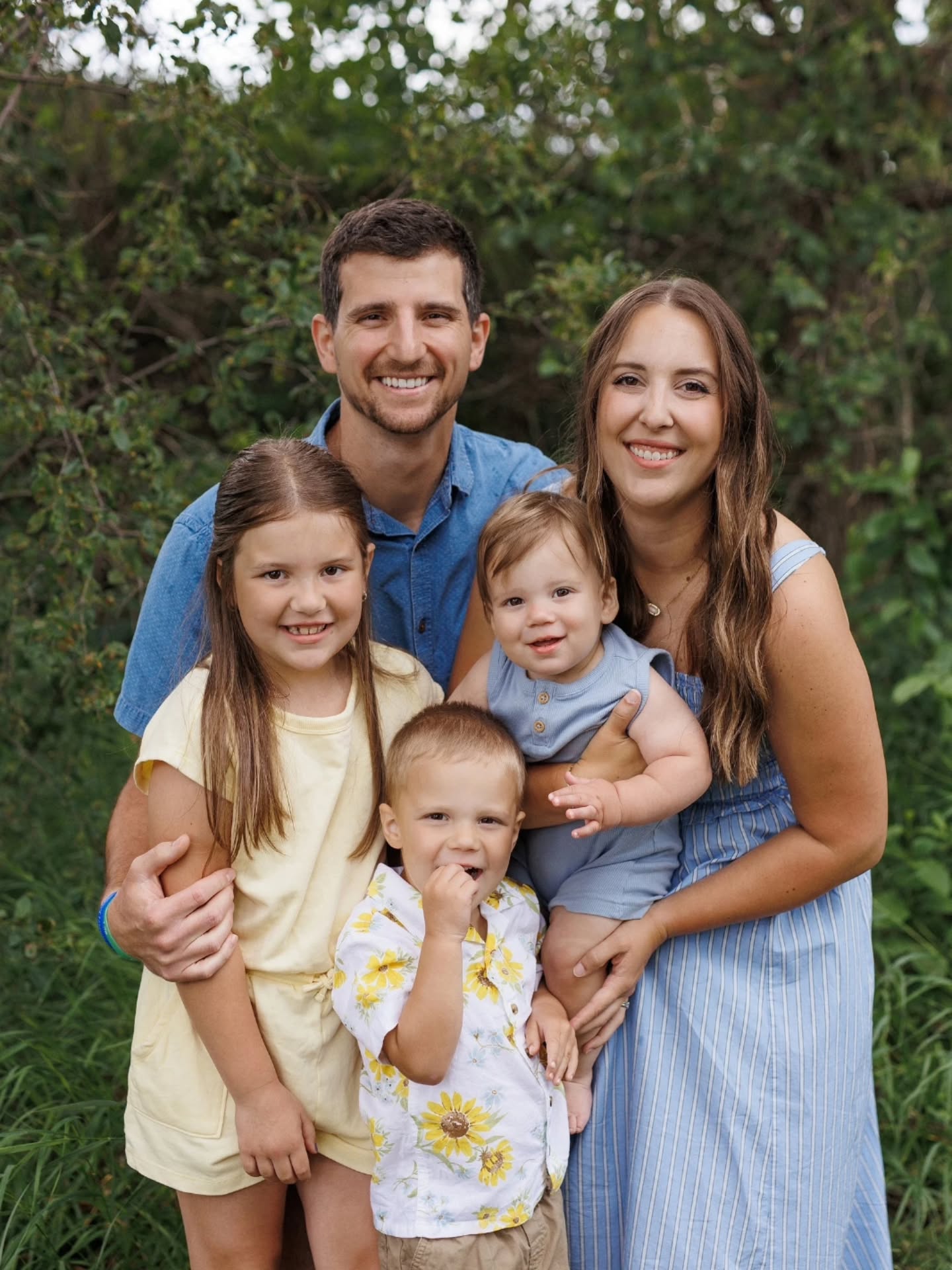 I’ve photographed this family since they were just a trio, and now here we are… three kids, bigger laughs, and even sweeter chaos.
If your family is due for updated photos, I have a few summer openings left. Link below!
Fall dates are coming soon.
https://app.iris-works.com/customer/booking/ae8cca78-8372-4d90-900f-5ce06aeec5c6
