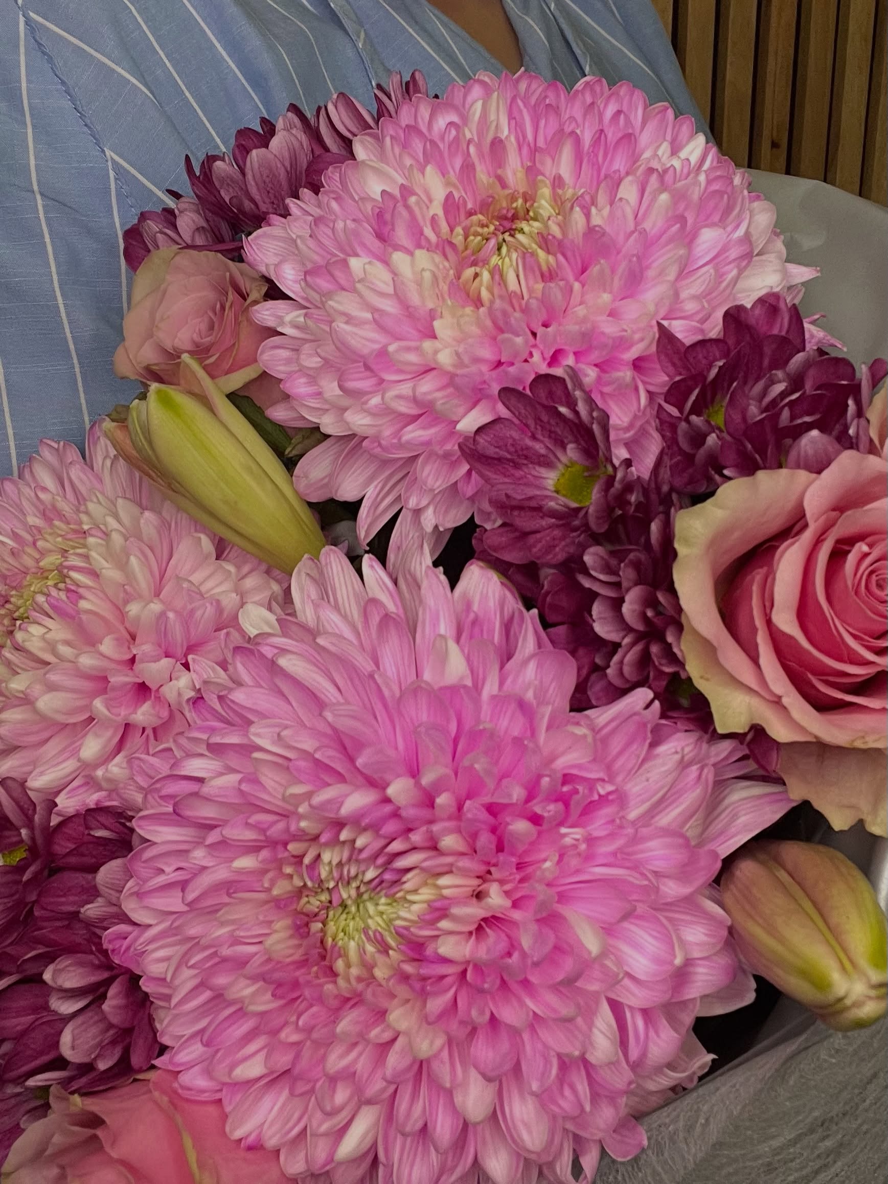 Today, two of my beautiful clients surprised me with the unexpected, a gorgeous bunch of flowers (what a gift for the eyes) & a slice of homemade banana bread (so YUMMY!).
Such simple gestures, but they brought so much warmth, gratitude and joy into my day. Perhaps unexpected kindness lands a little more deeply because it asks us to pause, receive, and truly feel the goodness in front of us.
Life, of course, brings many kinds of unexpected moments.
Some arrive as flowers and homemade banana bread. Others arrive as change, disappointment, uncertainty or seasons we never would have chosen.
A regulated nervous system does not mean we are never shaken or affected by life. And resilience is not about remaining perfectly calm or emotionless through it all.
It’s about having the capacity to move through what comes, seek support when we need it, create space when we need it, and gradually find our way back to ourselves.
Equally, it is about having enough openness to receive the joyful moments fully, to let kindness soften us, nourish us and remind us that life can still surprise us beautifully.
To not allow life to harden us so much that we miss the moments that may appear small, but carry something much bigger: kindness, love, connection and joy.
We cannot control everything that arrives.
But we can continue building the capacity to meet it, move through it, and return home to ourselves, still soft, still tender, still open to life & to the full human experience.
Today, I’m especially grateful for the unexpected joy. For the beautiful souls I am blessed to support, hold space for, laugh with, share tears with and grow alongside.
To not only these two lovely souls, but to every client, who has ever taken the time to bring a spark of unexpected into my day, thank you. It is never missed, & never lost on me.
With gratitude, always,
Dr K 💛