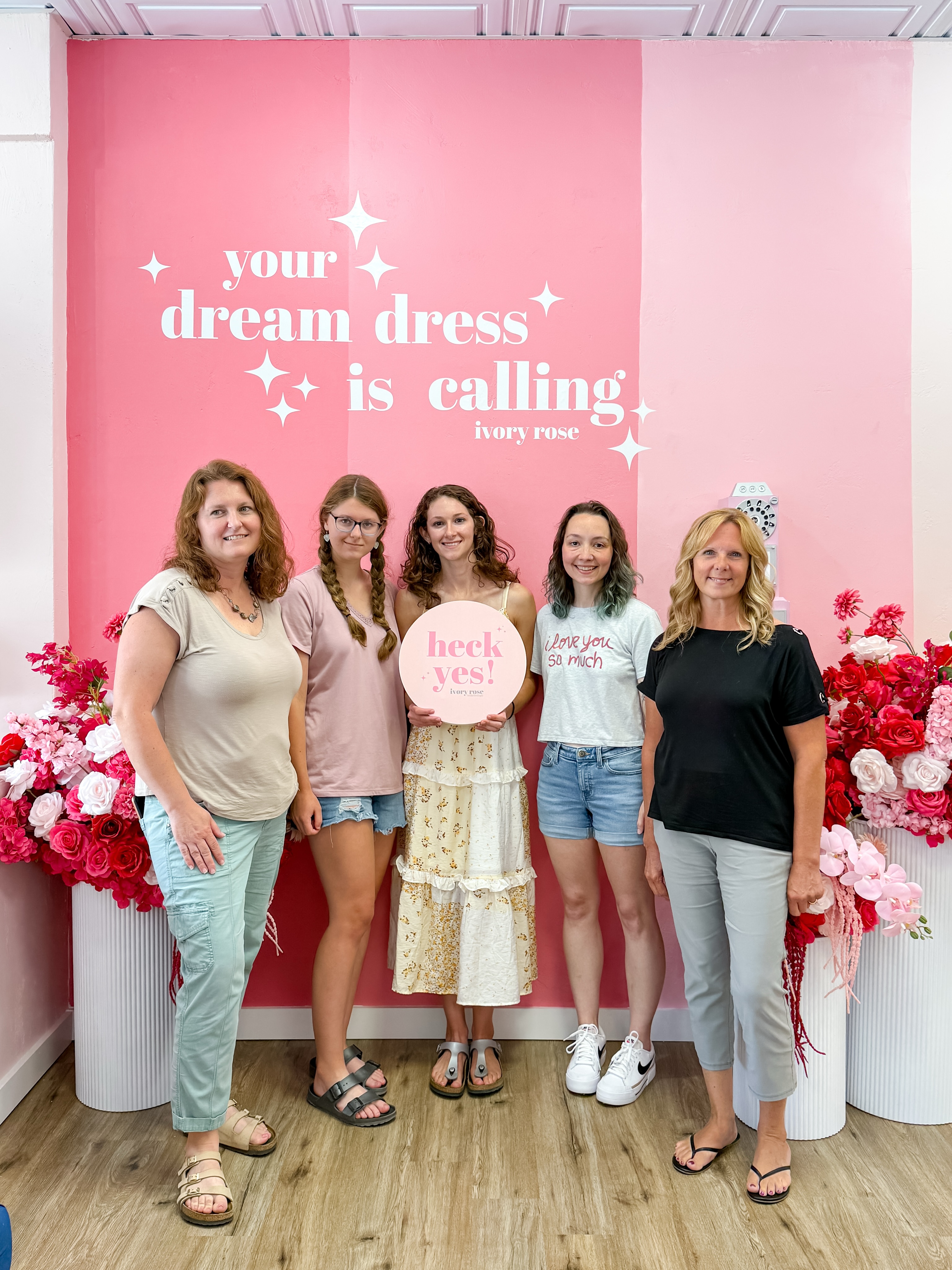 Valerie! Congratulations on finding the most PERFECT wedding dress at your upgraded appointment yesterday! We had the best time with you & your group! Cheers to July 2027! ✨🥂
#shesaidyes #ivoryrosebride #2027bride #weddingdressshopping #wisconsinbride