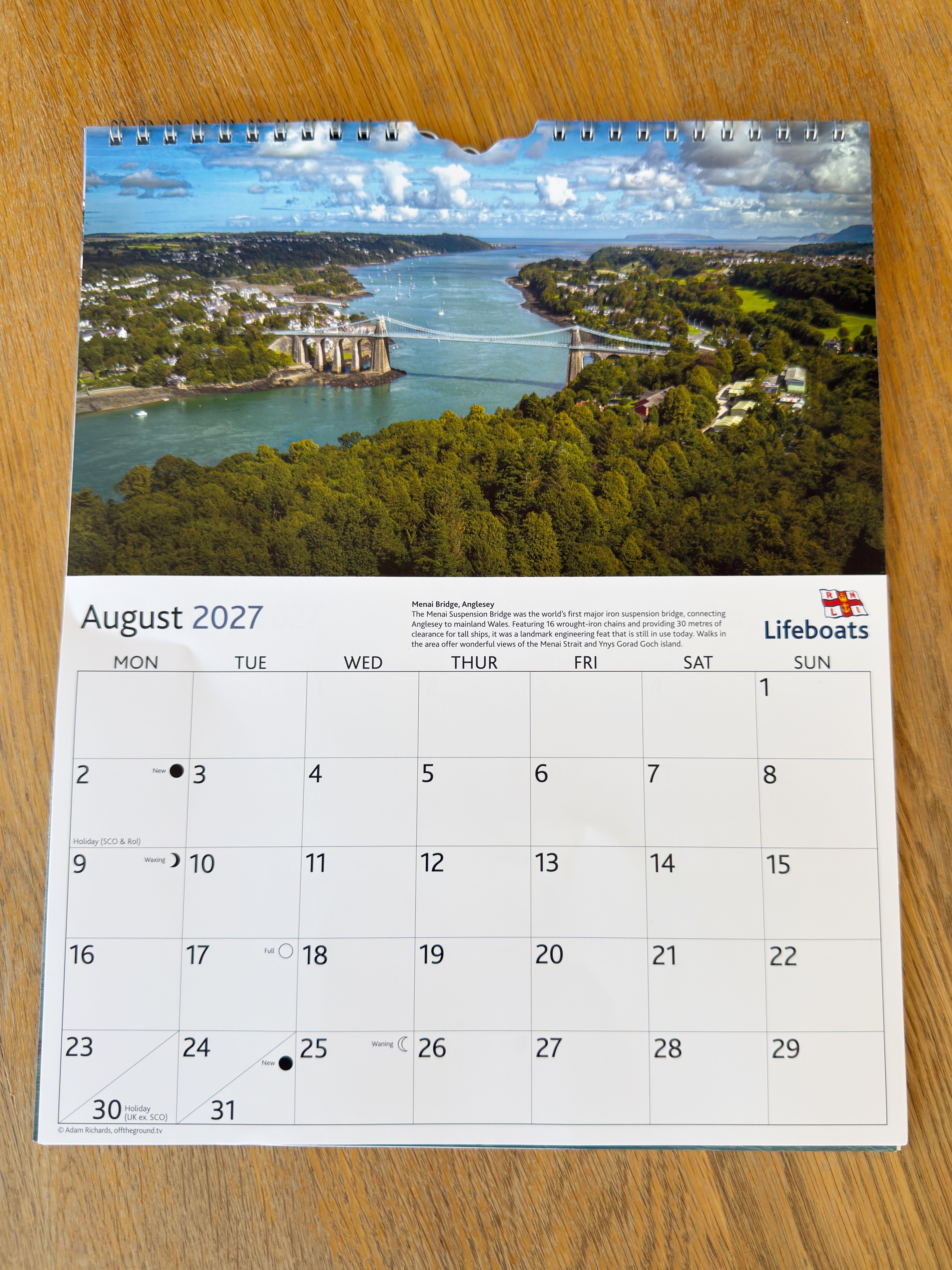 Lovely to see one of our photos being used for the 2027 RNLI calendar. Pick up your copy now! @rnli
#anglesey #gwynedd #menaibridge #rnli