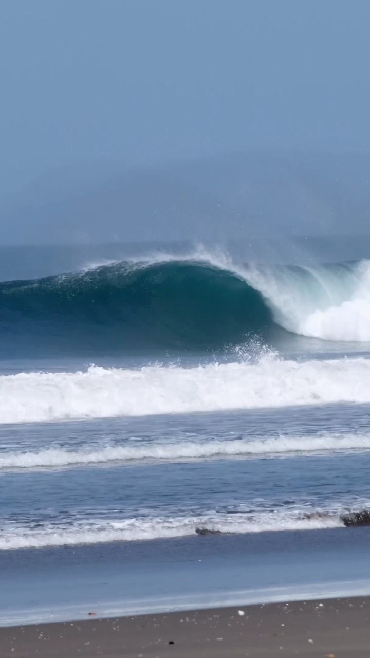 Average morning in Northern Nicaragua
.
.
.
🎥 @saulphotos99
.
.
.
#stayatthepeak #surfing #naturephotography #walktosurf #nicaragua