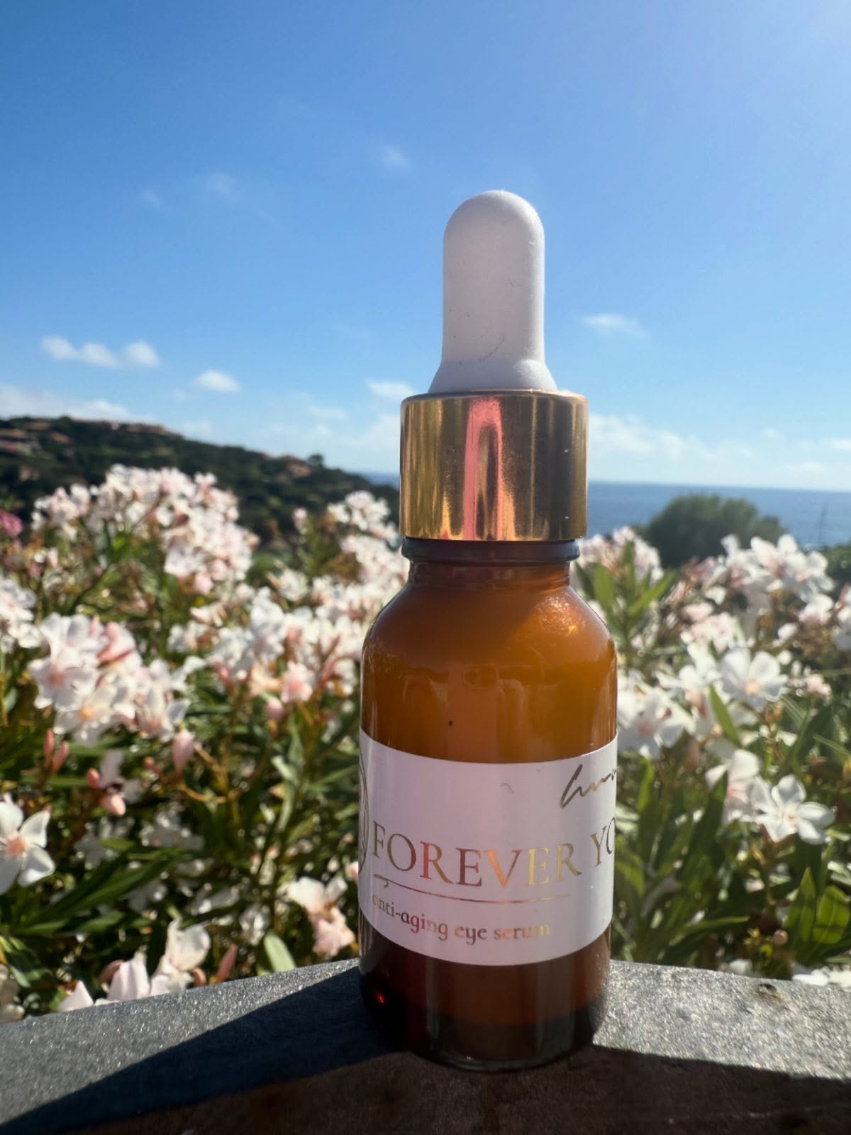đżđ¸Thereâs something almost sacred in the way we, as urban witches, craft each formula. Itâs not just about ingredients; itâs about a deep, intentional love and potency. Each time we design a blend, we ask: what does your skin truly need to reverse time? We draw from a well of rare, hand-picked ingredients, so potent, so effective, that they truly turn back the clock on your skinârestoring youth, firmness, and luminosity. This is more than skincare; it is a ritual of self-love, a sacred pause where you declare: I am worthy of this transformation. I am worthy of my own radiance. #SelfLove #TimelessBeauty #ReverseTime #WorthyOfCare
