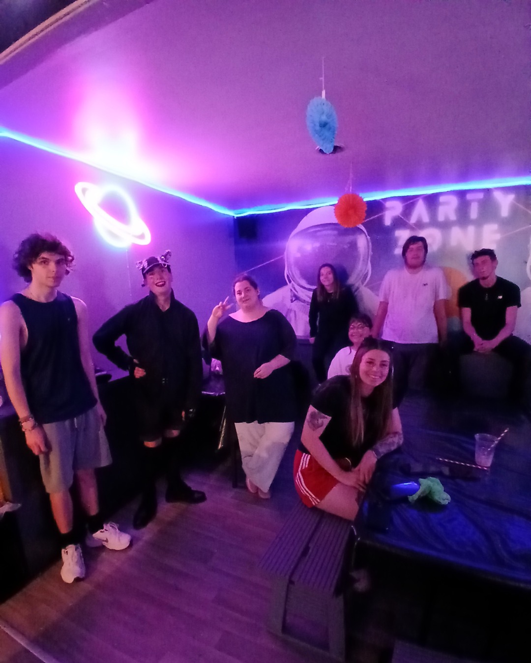 A fantastic afternoon at @quasarnorwich for 8 young people from our SafeSPACE group! 🎉🔫
A huge thank you to the team at Quasar for making us feel so welcome and ensuring everyone had an amazing time.
Want to find out more about how our On Track SafeSPACE project supports young people to move closer to education, training, or employment? Visit our website to learn more. ✨