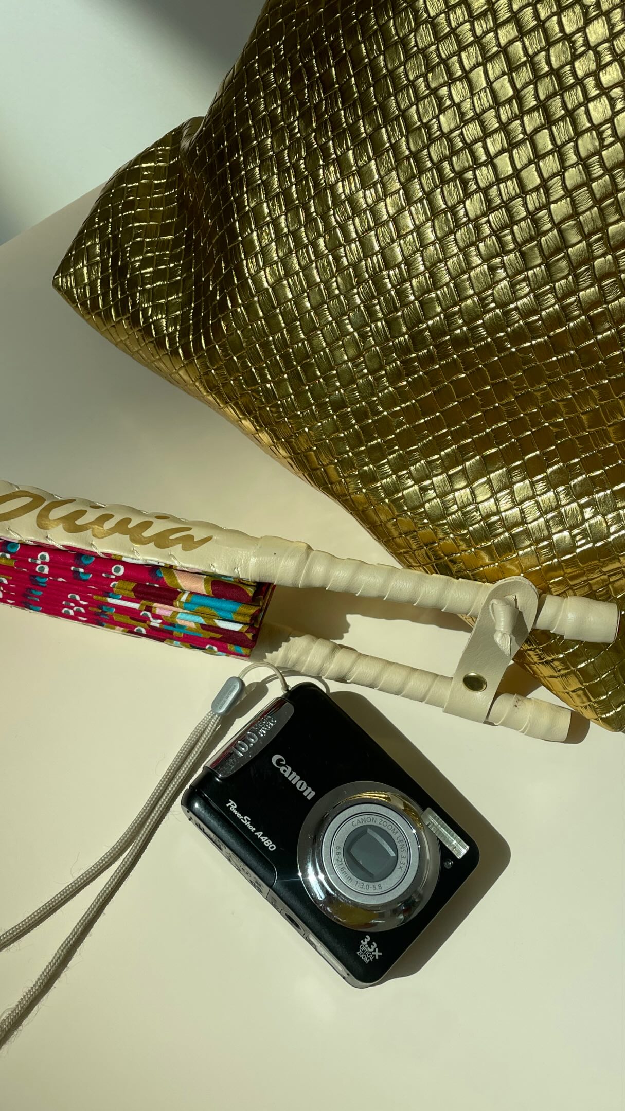 Because Sweating is never the outfit choice !
.
#bijoucreates #summerfashions #accessoryaddict #handfan