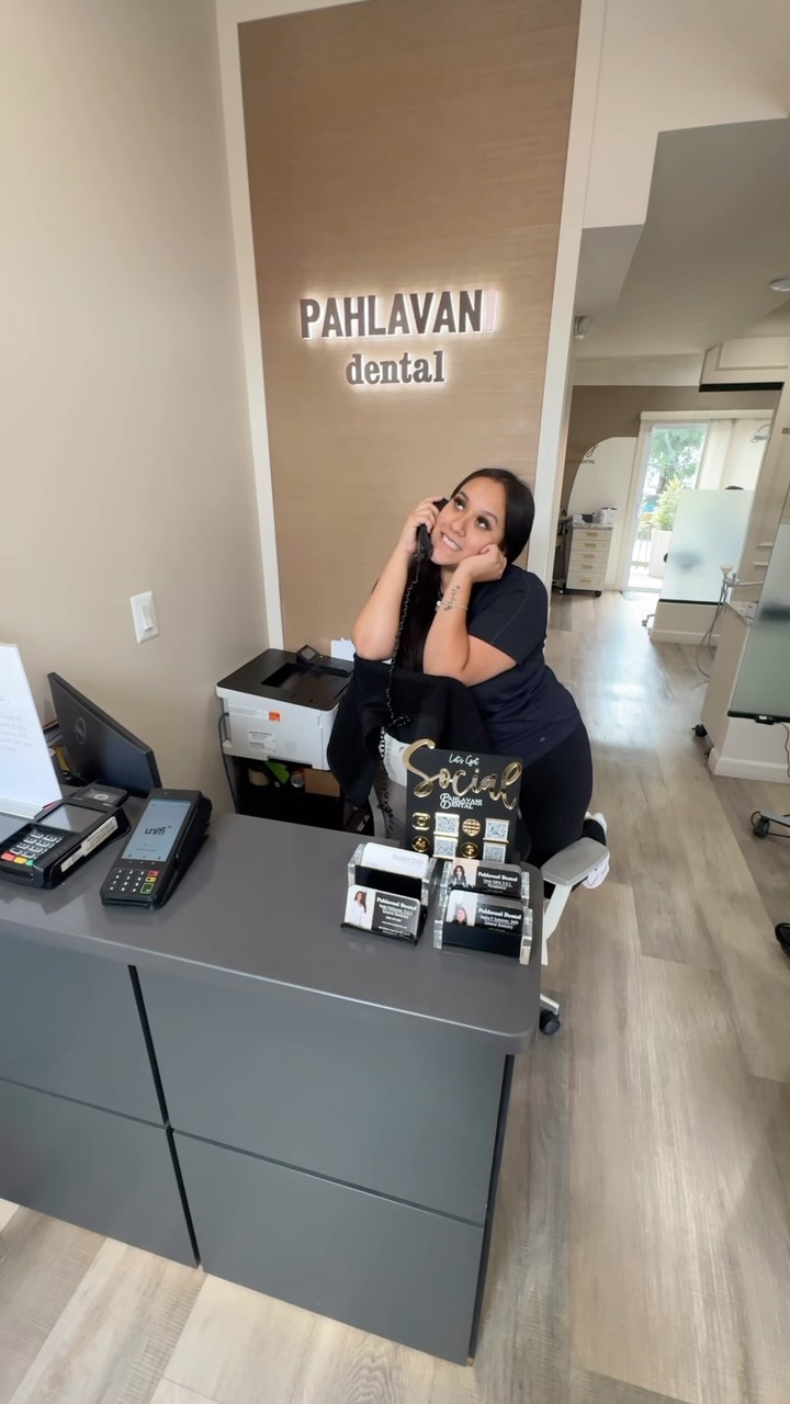 All front desk workers understand this feeling🥲
#dentalhumor
#nocallnoshow
#dcdentist
#frontdesk
#patientcare
🦷🤎🪥✨