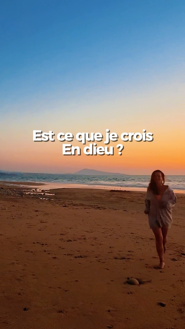 Est-ce que je crois en Dieu ?
Je crois qu’il suffit d’observer.
Observer la géométrie d’une fleur. Le mouvement des galaxies. Les spirales d’un coquillage. Les proportions du corps humain. Les lois invisibles qui gouvernent le vivant. Les cycles de la nature qui se répètent avec une précision presque parfaite.
Tout semble répondre à une intelligence.
Une intelligence qui ne se limite pas à une croyance, à une religion ou à un dogme, mais qui s’exprime à travers un langage universel : celui de l’harmonie, des mathématiques sacrées, de la géométrie du vivant et de la conscience.
Plus j’observe la création, plus il devient difficile, pour moi de réfuter cette évidence ? 🌞Et pour toi ?
J’y vois l’œuvre d’une Intelligence créatrice. D’un Grand Architecte de Lumière qui a inscrit sa signature dans chaque cellule, chaque étoile, chaque arbre, chaque être vivant.
Cette même intelligence,on la porte en nous …
À travers L’initiation ÂMES et chacune de mes transmissions, je vous accompagne à vous souvenir de cette architecture sacrée qui existe déjà en vous, afin que vous puissiez retrouver votre propre fréquence d’origine.
#spiritualité #eveildesconsciences #éveilspirituel #sagesse #spiritualcoach