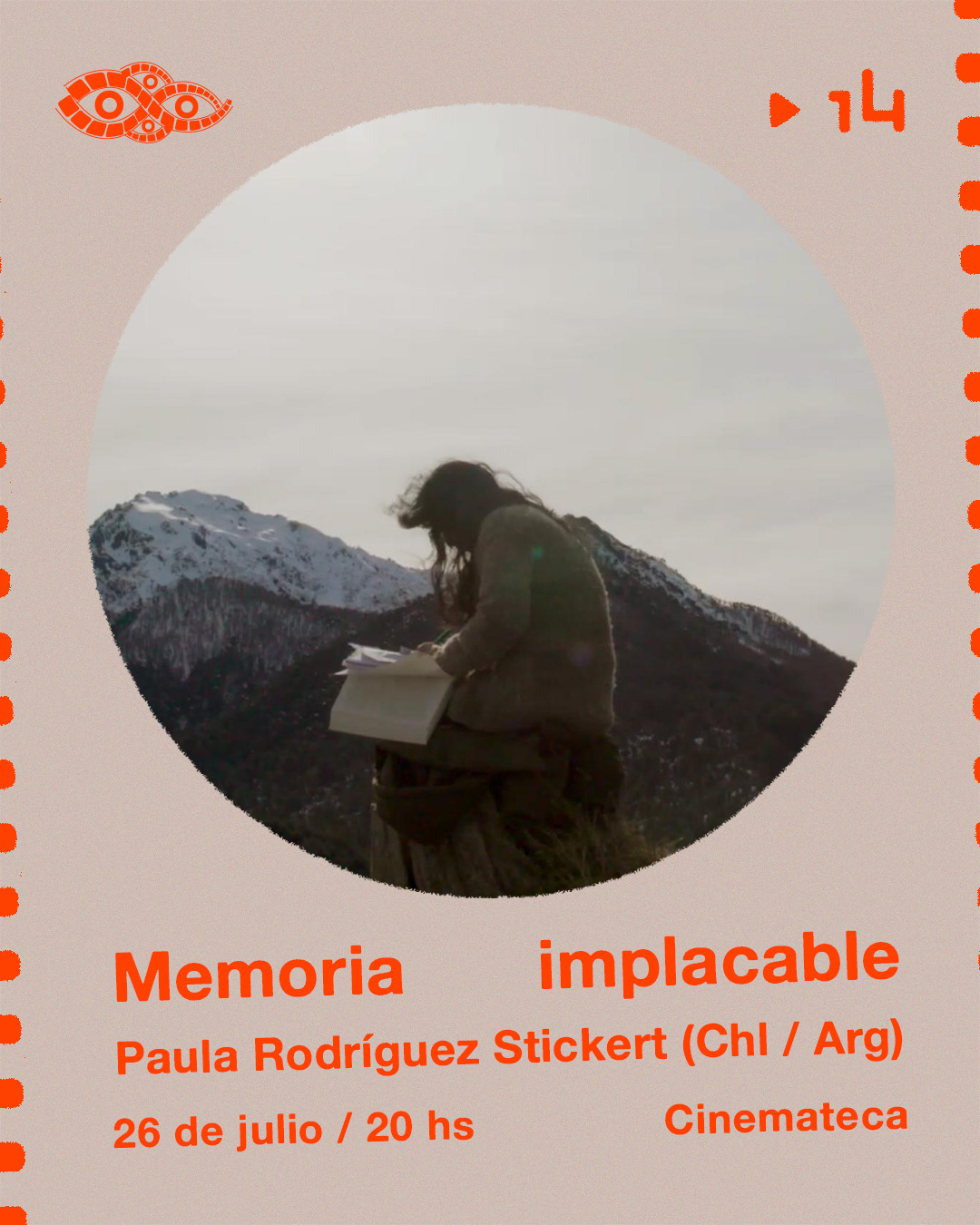 #Exhibición | Memoria Implacable en Festival Tenemos Que Ver! 🇺🇾
📽️ El reconocido documental dirigido por Paula Rodríguez Sickert será exhibido este próximo domingo en la Muestra Internacional del @tenemosquever, el Festival Internacional de Cine y Derechos Humanos de Uruguay, su 14ª edición cuenta con una programación de más de 30 títulos nacionales e internacionales, entrada libre y gratuita en todas sus actividades.
🎬 Margarita, una joven académica mapuche, descubre en un desconocido archivo en Berlín los testimonios de prisioneros mapuches expulsados de sus territorios durante las invasiones militares que fundaron Argentina y Chile. Conmovida por el descubrimiento, emprende un viaje para seguir las rutas de deportación de sus antepasados.
🗓️ Domingo 26 de Julio | 20:00 hrs.
📍 Cinemateca Uruguaya.
🎟️ Entrada gratuita.
#14TQV | 14° Tenemos Que Ver, del 21 al 28 de julio
Toda la programación en tenemosquever.org.uy
🎞️ Memoria Implacable - Marichi Tukulpan es producido por Paola Castillo Villagrán de @erranteproducciones (Chile) y coproducido por Gema Juárez Allen de @gema.films (Argentina).
#TQV #Cine #ddhh #MuestraInternacional #Uruguay #Cinechileno #OndaMedia #PeliculasChilenas #CineEnTerritorio #CulturaViva #IdentidadIndígena #CineGratis #Documentales #Chile #PueblosOriginarios #PuebloMapuche #PueblosIndígenas #ConflictoMapuche #Wallmapu #Araucania @paula_rodriguezsickert @markarita_anai, agente ventas: @utopia_docs